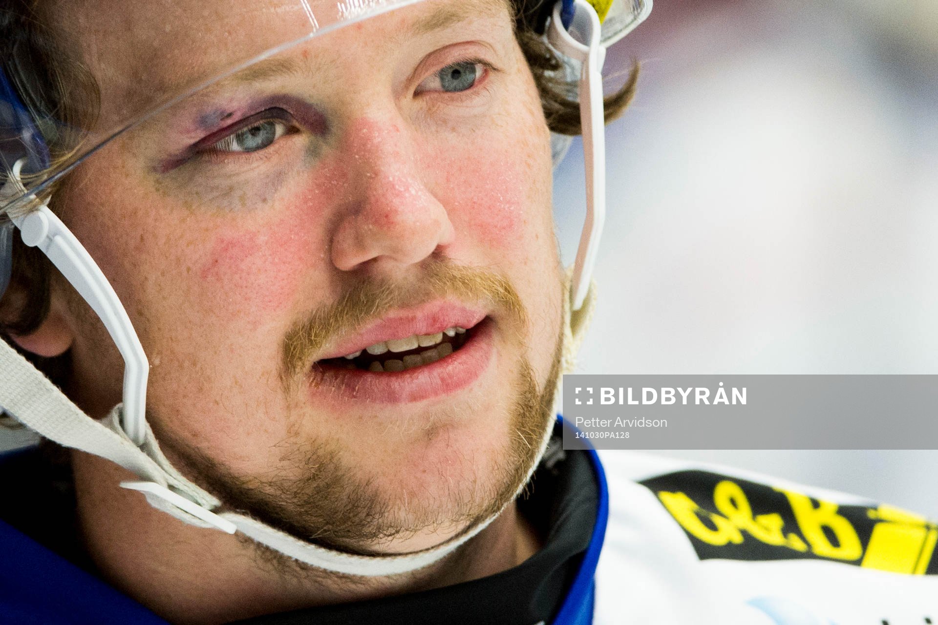 Oskarshamns Mikael Lidhammar med en blåtira på vänster