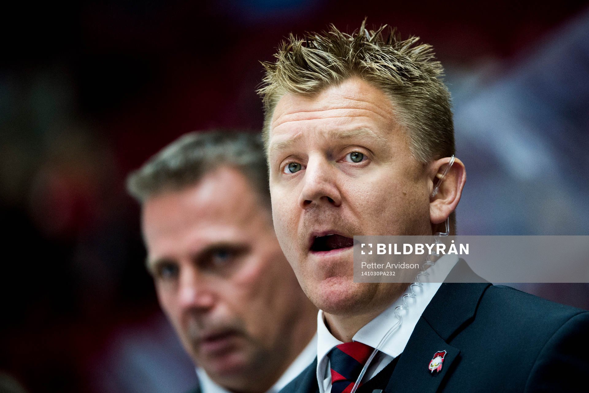 Malmö Redhawks Jesper Mattsson och i bakgrunden tränare