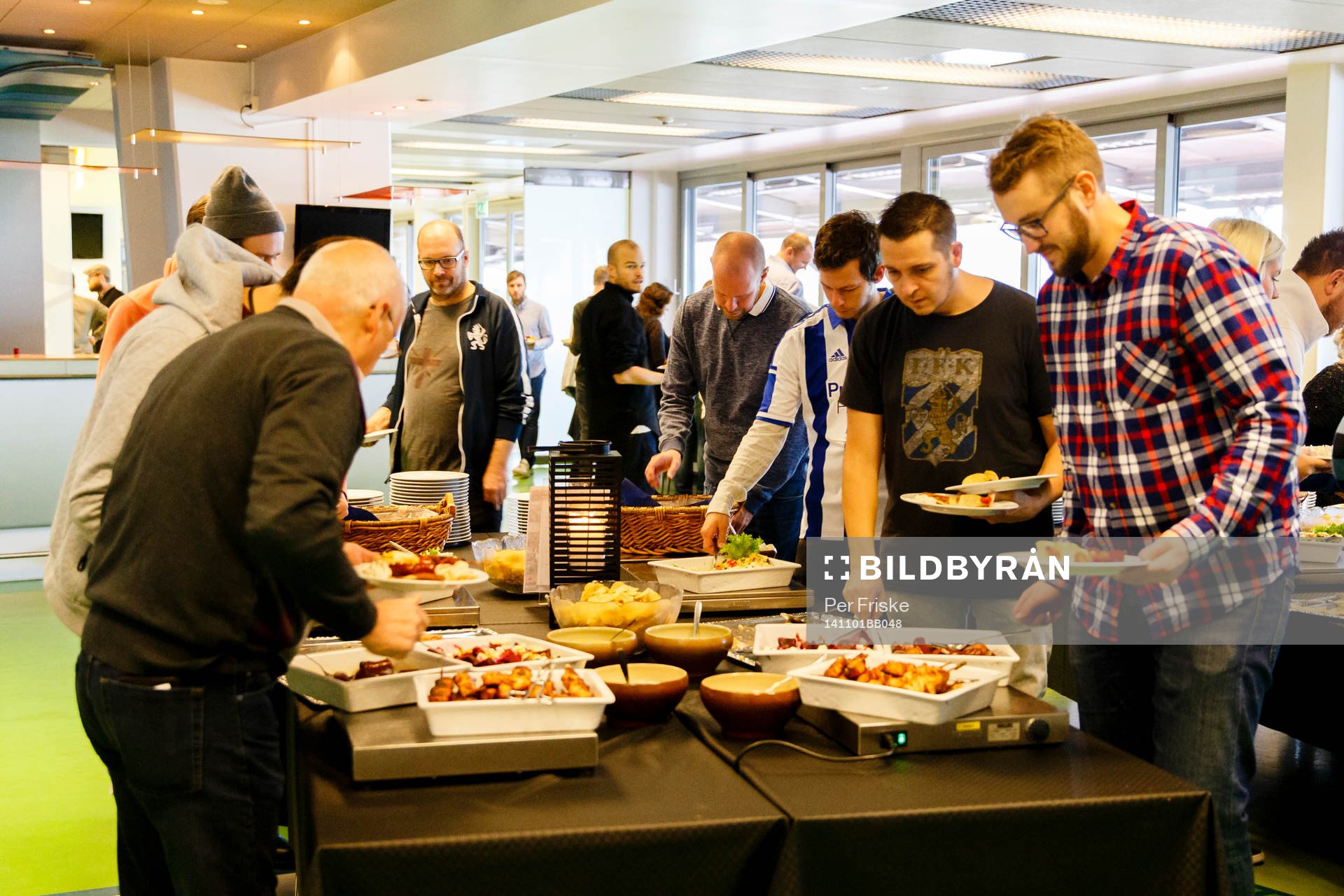 Brunch för IFK supportrar innan fotbollsmatchen i