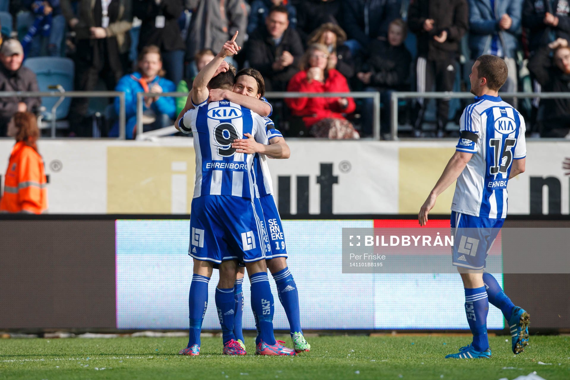 IFK Göteborgs Martin Smedberg Dalence och Lasse Vibe jublar