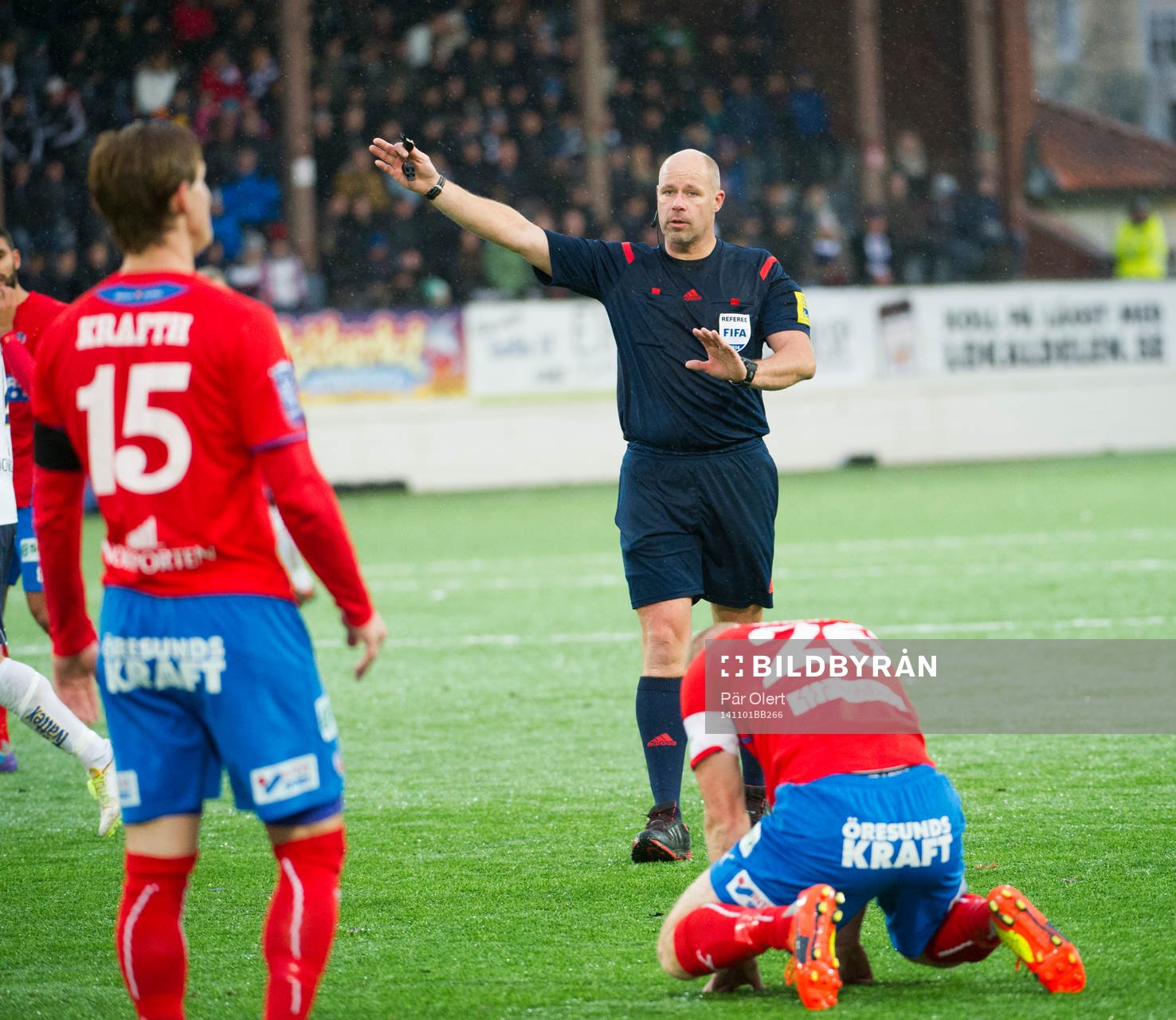 domaren Martin Hansson säger spela vidare åt Helsingborgs