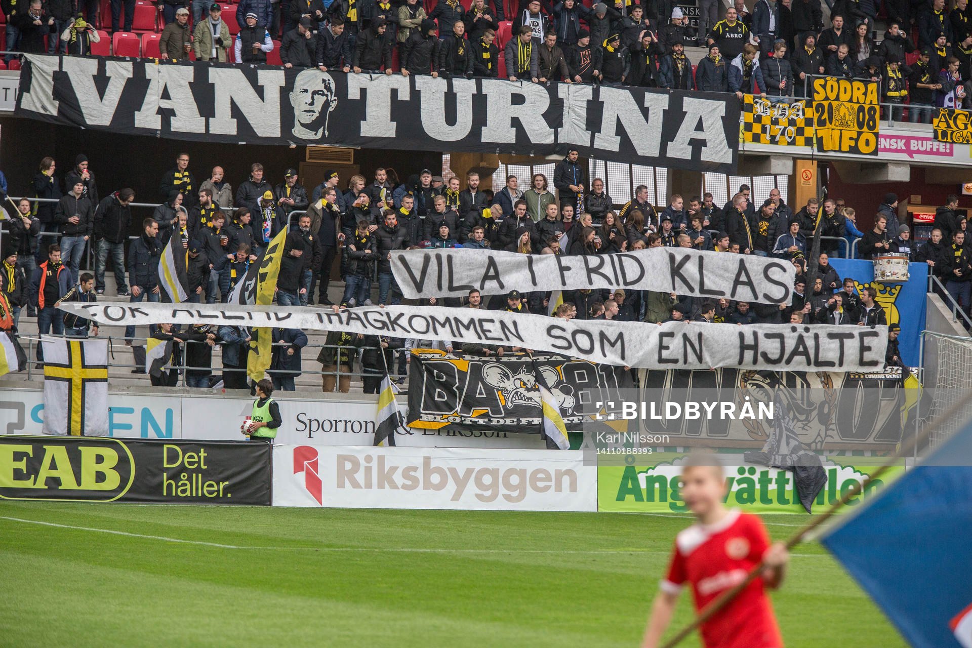 Tysk minut för Klas Ingesson under fotbollsmatchen i   Allsvenskan mellan Kalmar och AIK den 1 november 2014 i Kalmar.