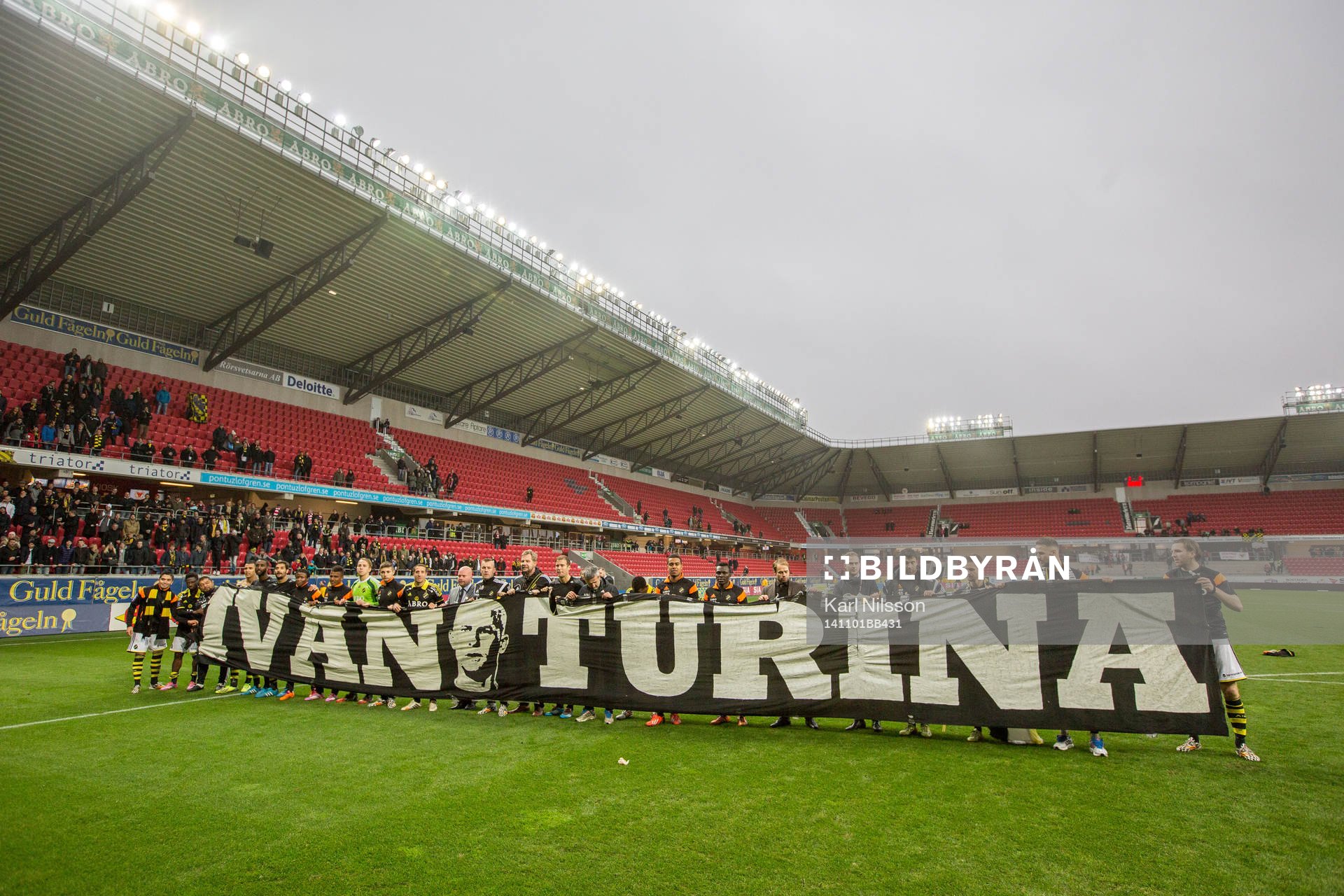 AIK hedrade Ivan Turina