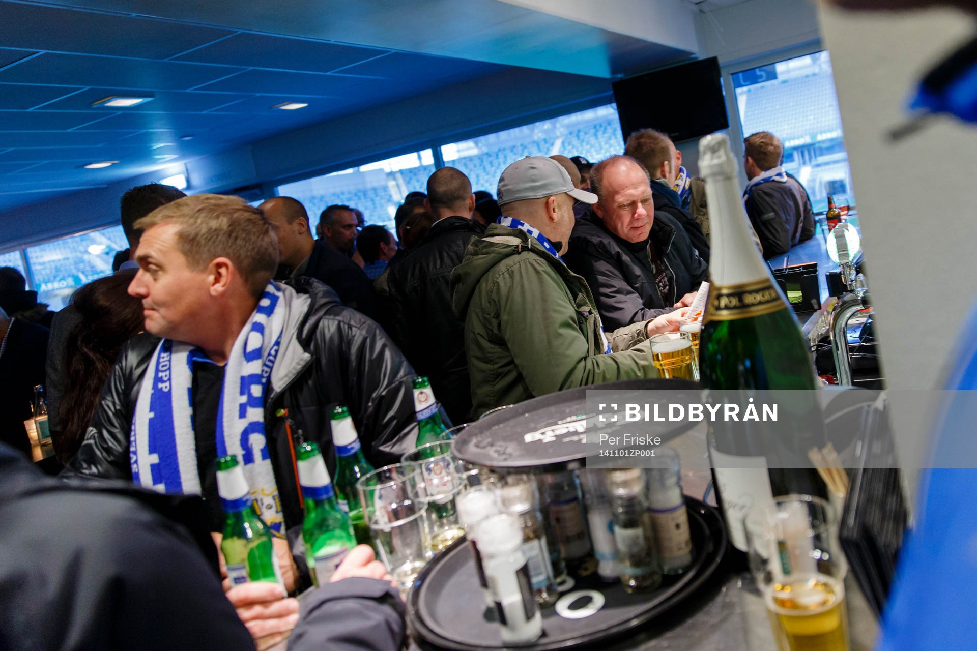 Besökare under After Game efter fotbollsmatchen i Allsvenskan mellan IFK Göteborg och Halmstad den 1 november 2014 i Göteborg.