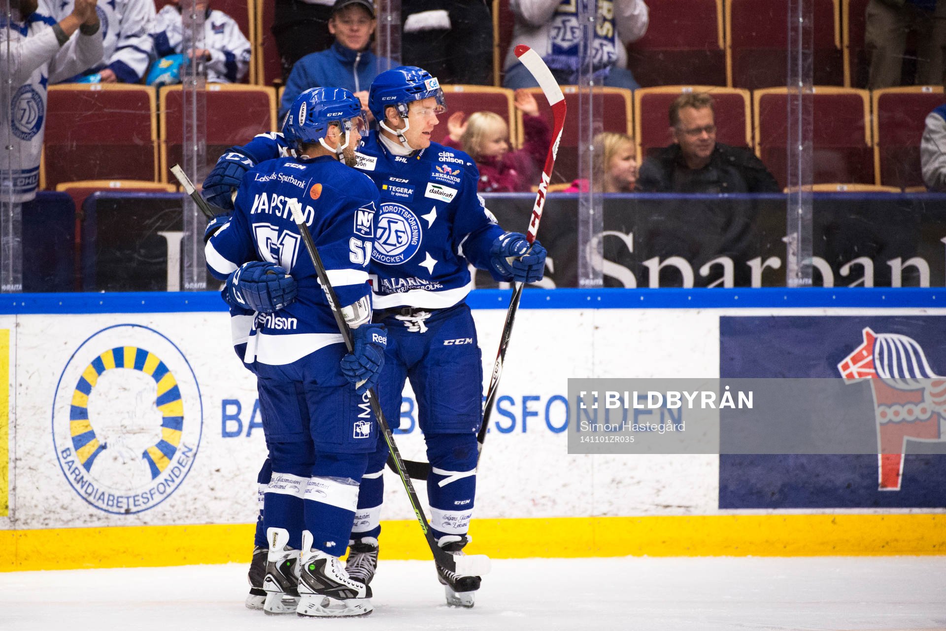 Leksands Kevin Kapstad och Jens Bergenström jublar