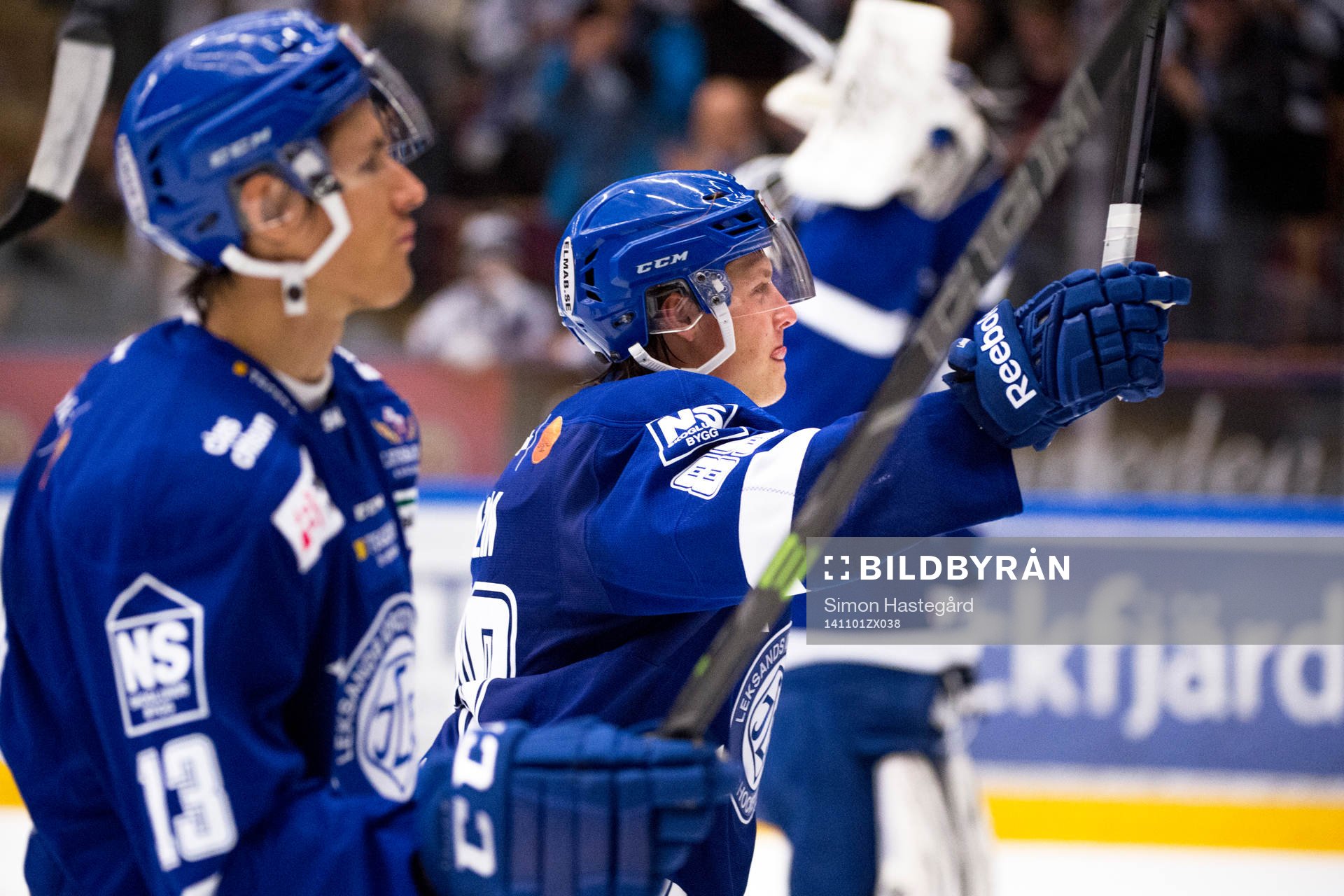 Leksands Jon Knuts och David Åslin jublar