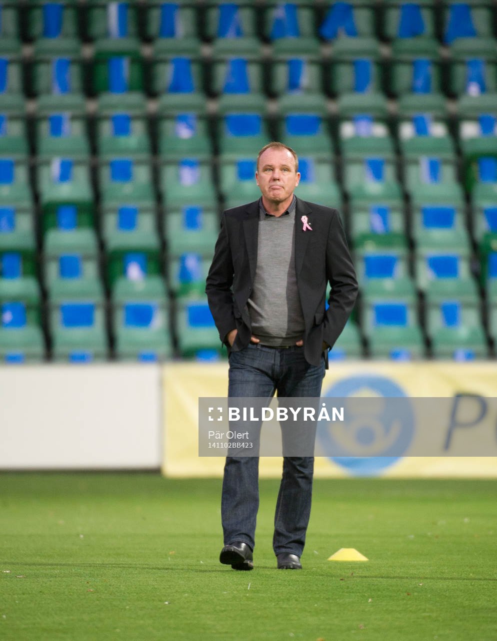 Sundsvalls tränare Roger Franzén innan fotbollsmatchen i