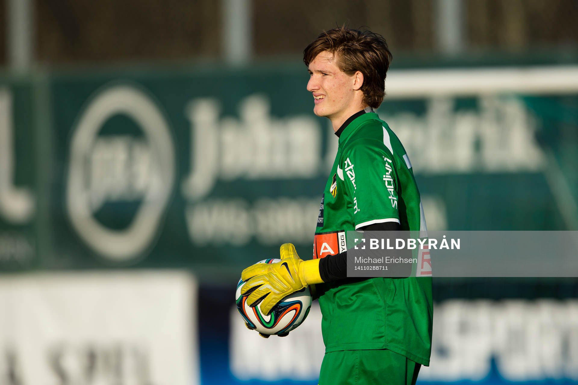 Häckens målvakt Teodor Söderberg under U19 SM-finalen i fotboll mellan Häcken - Brommapojkarna den 2 november  2014 i Göteborg.
