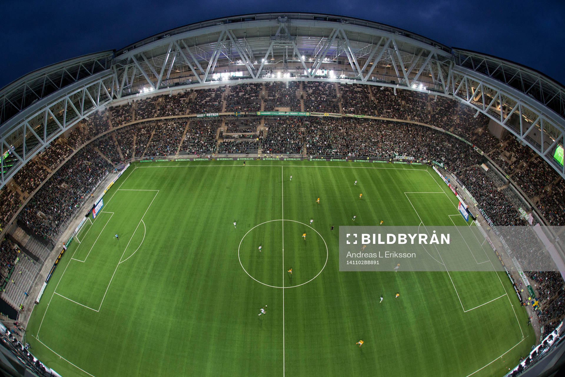 Fullsatt på Tele2 Arena