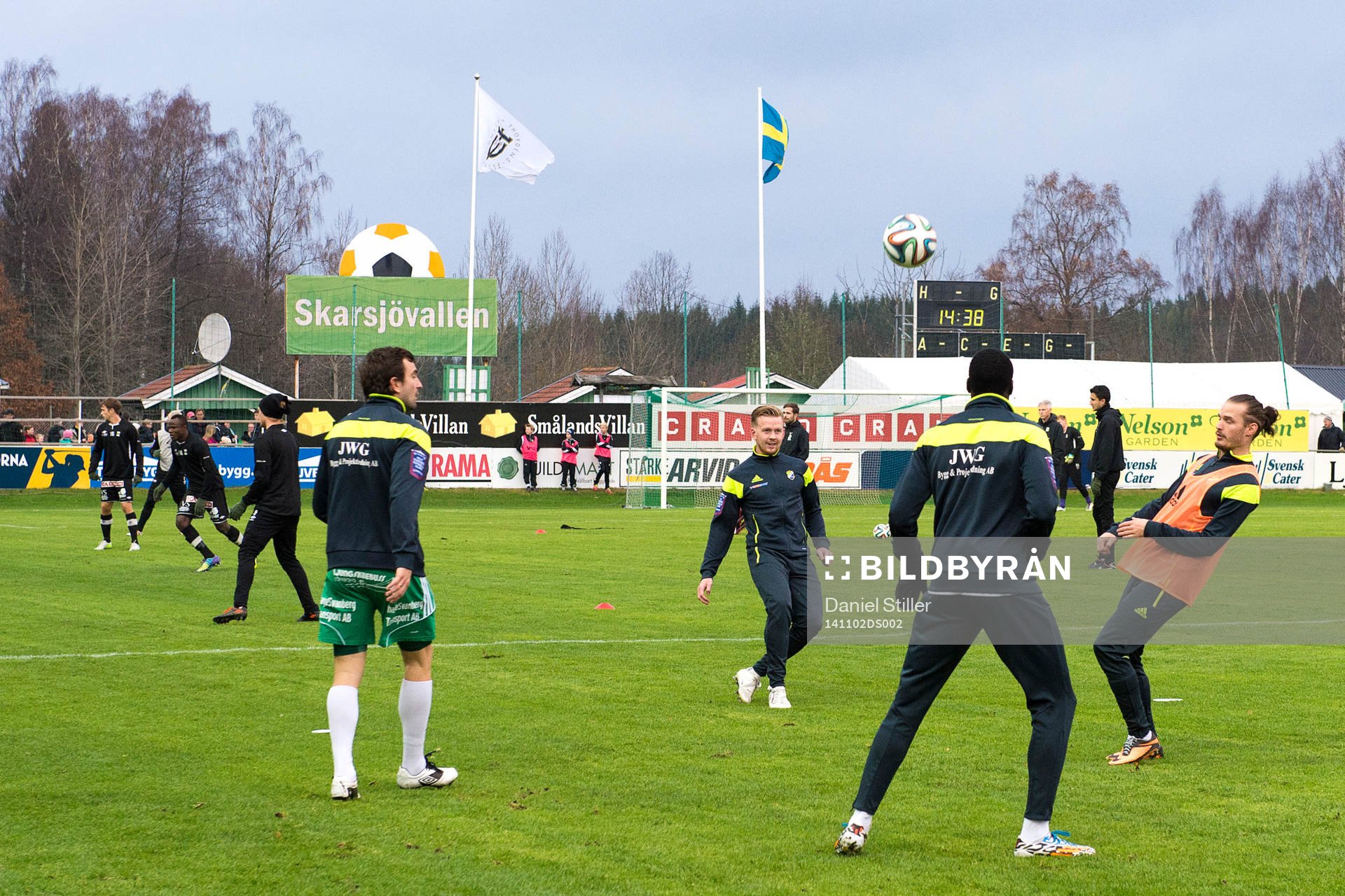 Ljungskile värmer upp