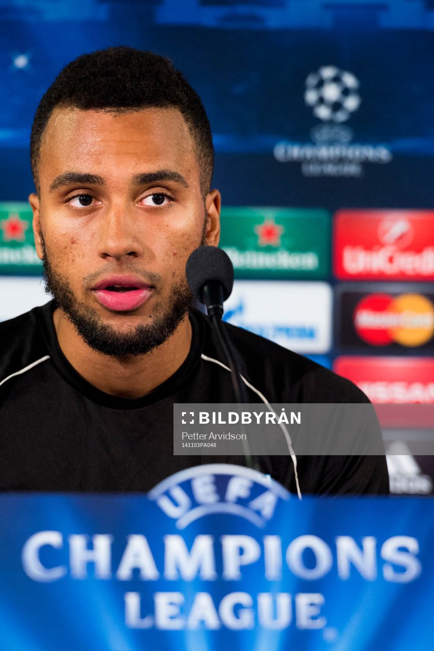 Malmö FFs Isaac Kiese Thelin under en presskonferens den 3 november 2014 i Malmö.