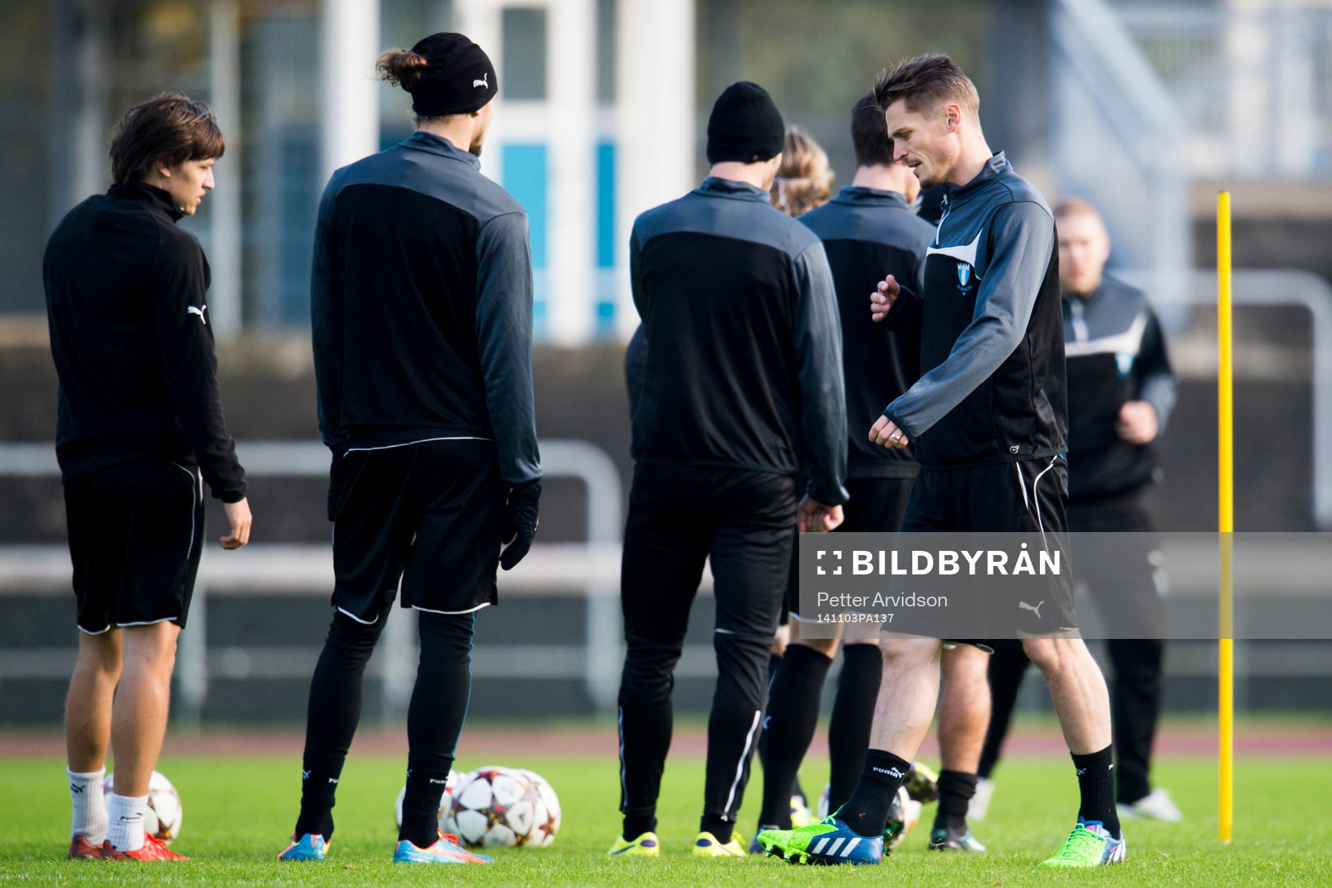 s Markus Rosenberg (th) deppar