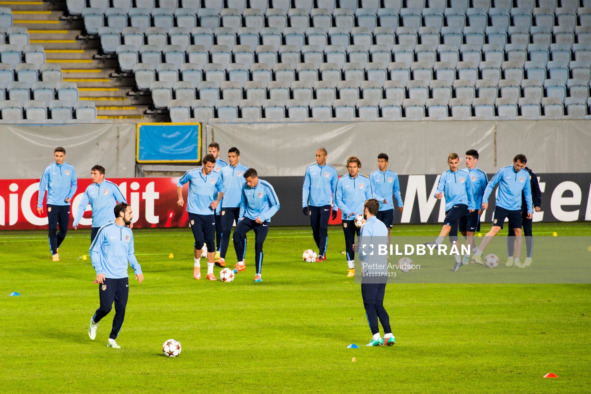 Atletico Madrid tränar på Swedbank Stadion