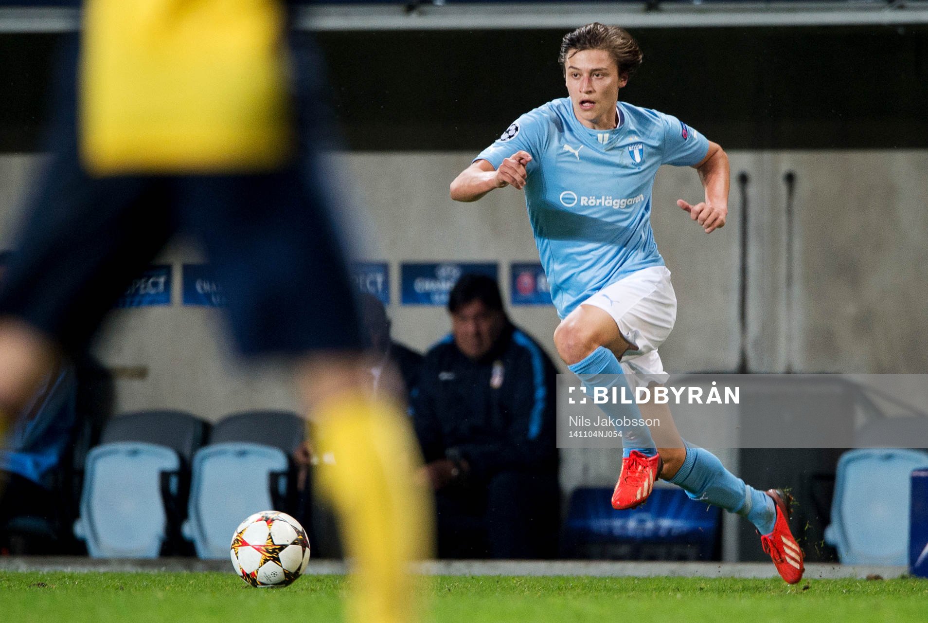 s Simon Thern