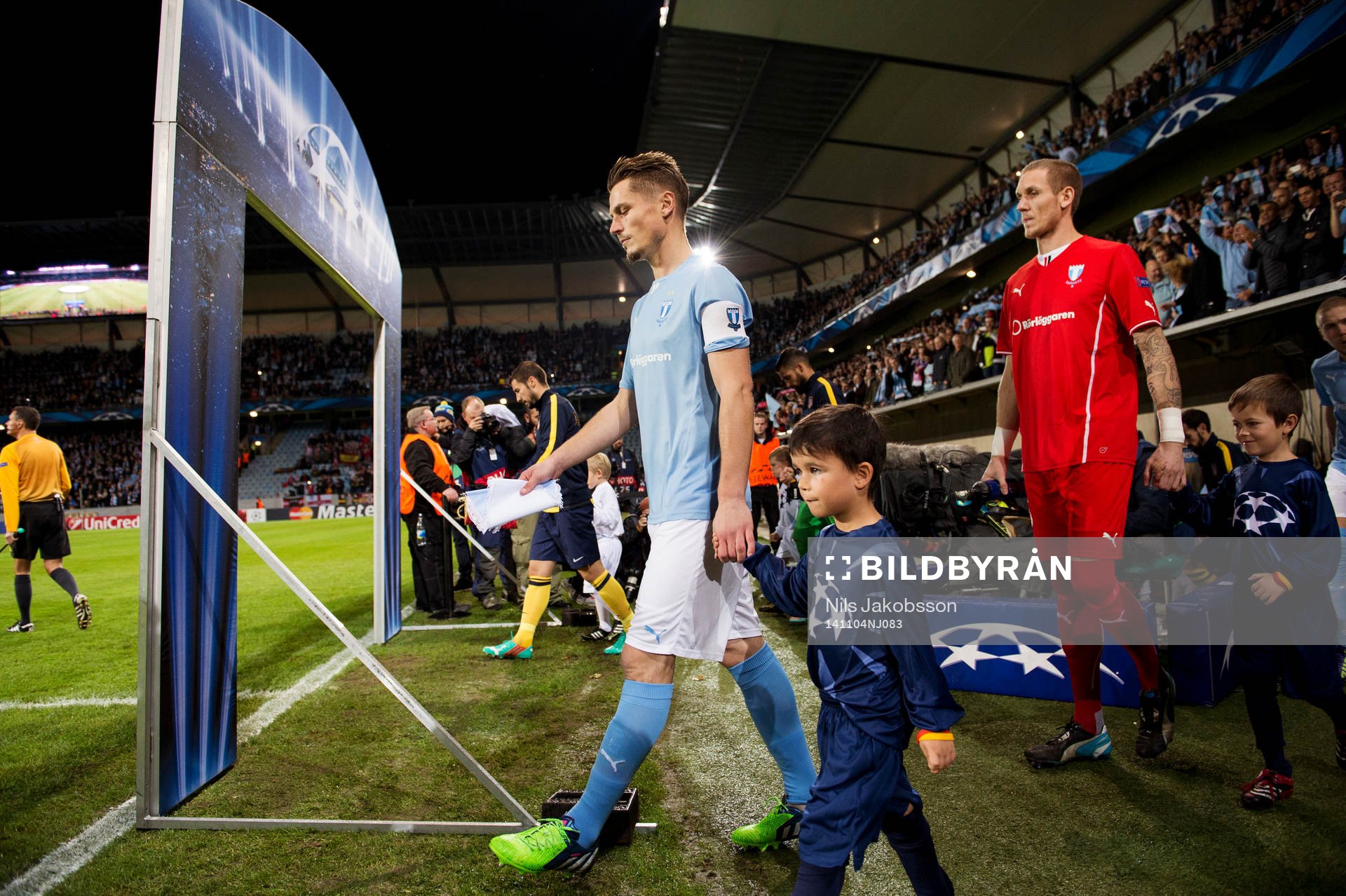Malmö FF:s Markus Rosenberg innan fotbollsmatchen i Champions League mellan Malmö FF och Atletico Madrid den 4 november 2014 i Malmö.