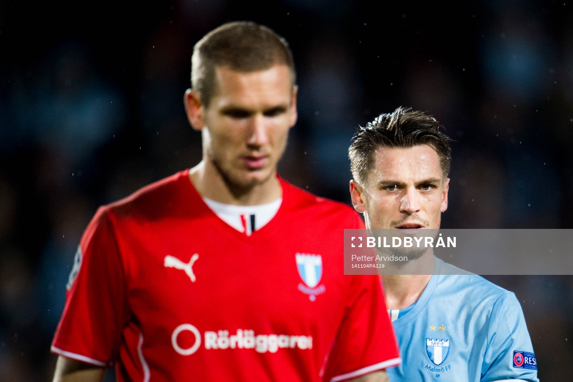 s Markus Rosenberg och målvakt Robin Olsen deppar