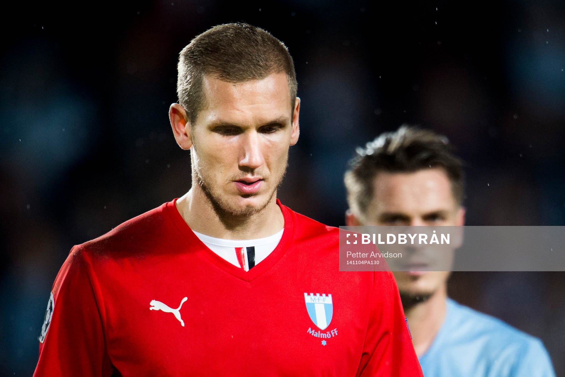 s målvakt Robin Olsen och Markus Rosenberg deppar