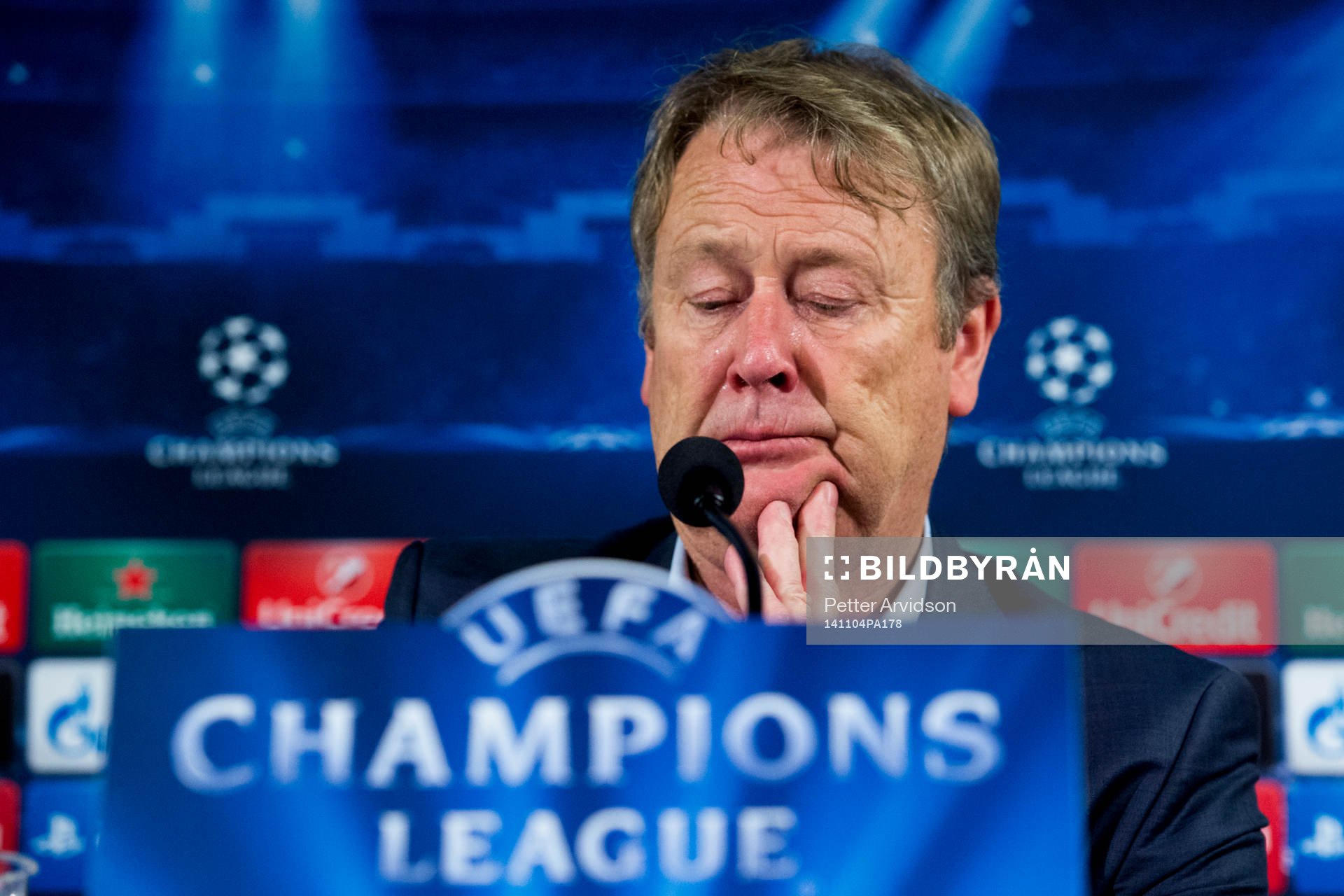 s tränare Åge Hareide deppar