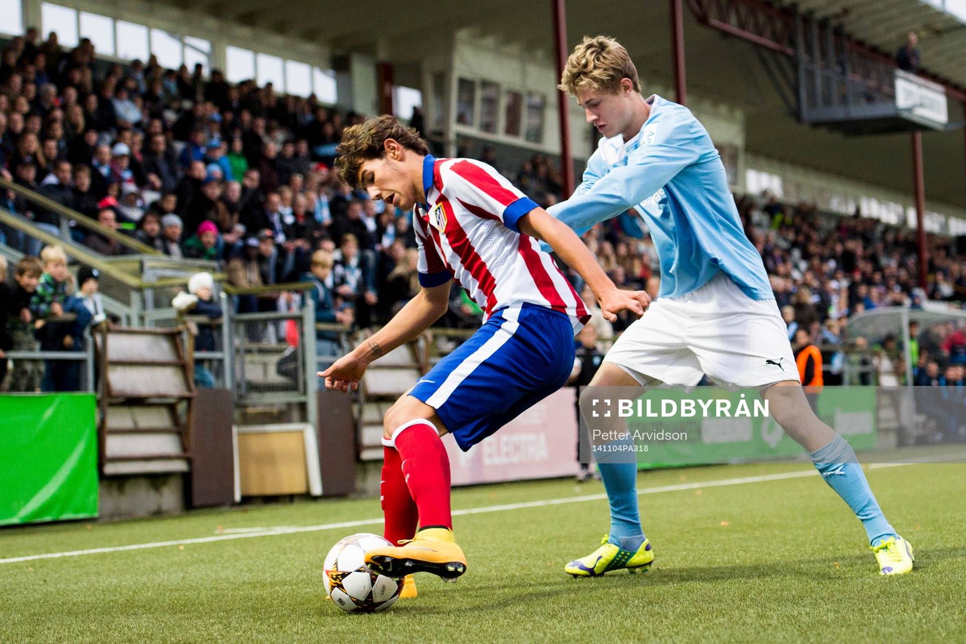 Atlético Madrids Fracois Hernandez Theo Bernard och Malmö