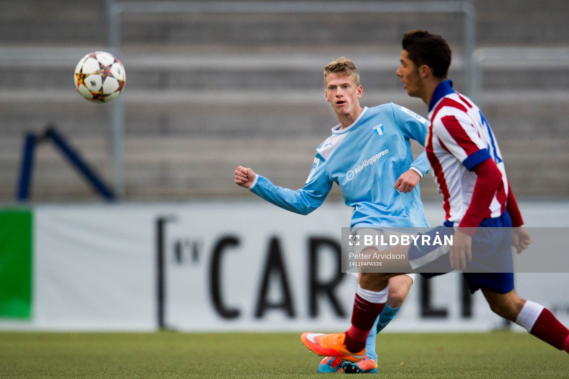 Malmö FFs Aron Mar Brynjarsson under fotbollsmatchen i UEFA Youth League mellan Malmö FF och Atlético Madrid den 4 november 2014 i Malmö.