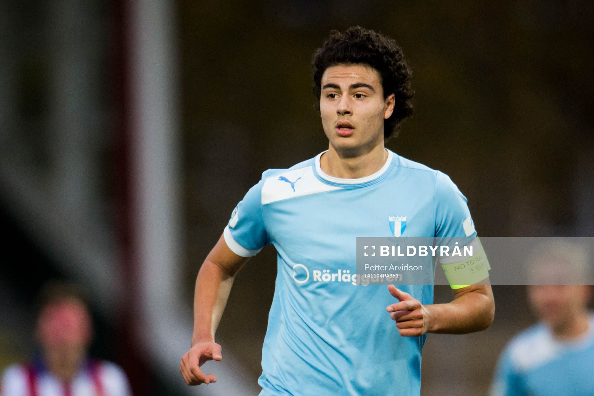 Malmö FFs Deniz Hummet under fotbollsmatchen i UEFA Youth League mellan Malmö FF och Atlético Madrid den 4 november 2014 i Malmö.