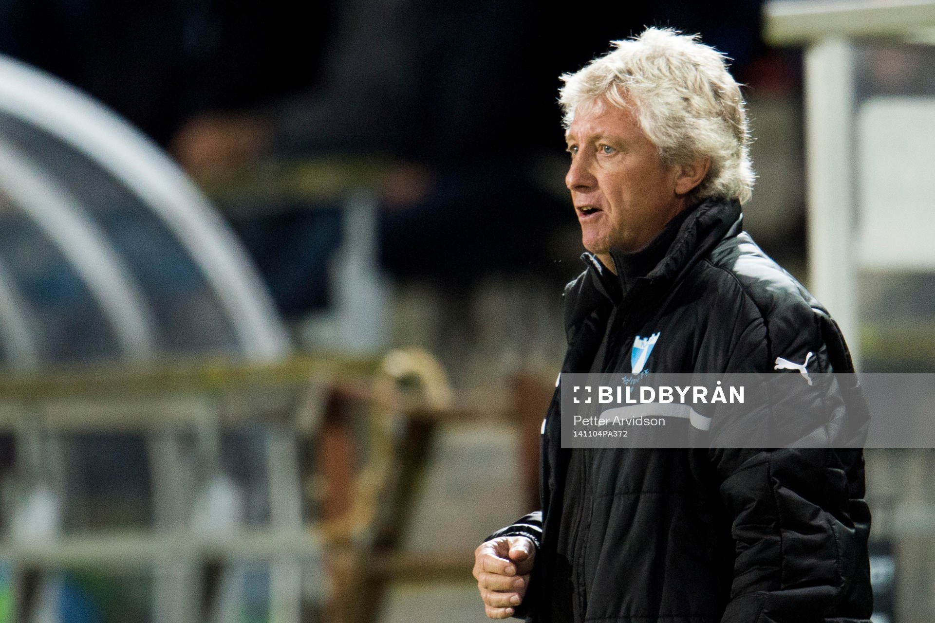 Malmö FFs tränare Tore Cervin under fotbollsmatchen i UEFA Youth League mellan Malmö FF och Atlético Madrid den 4 november 2014 i Malmö.