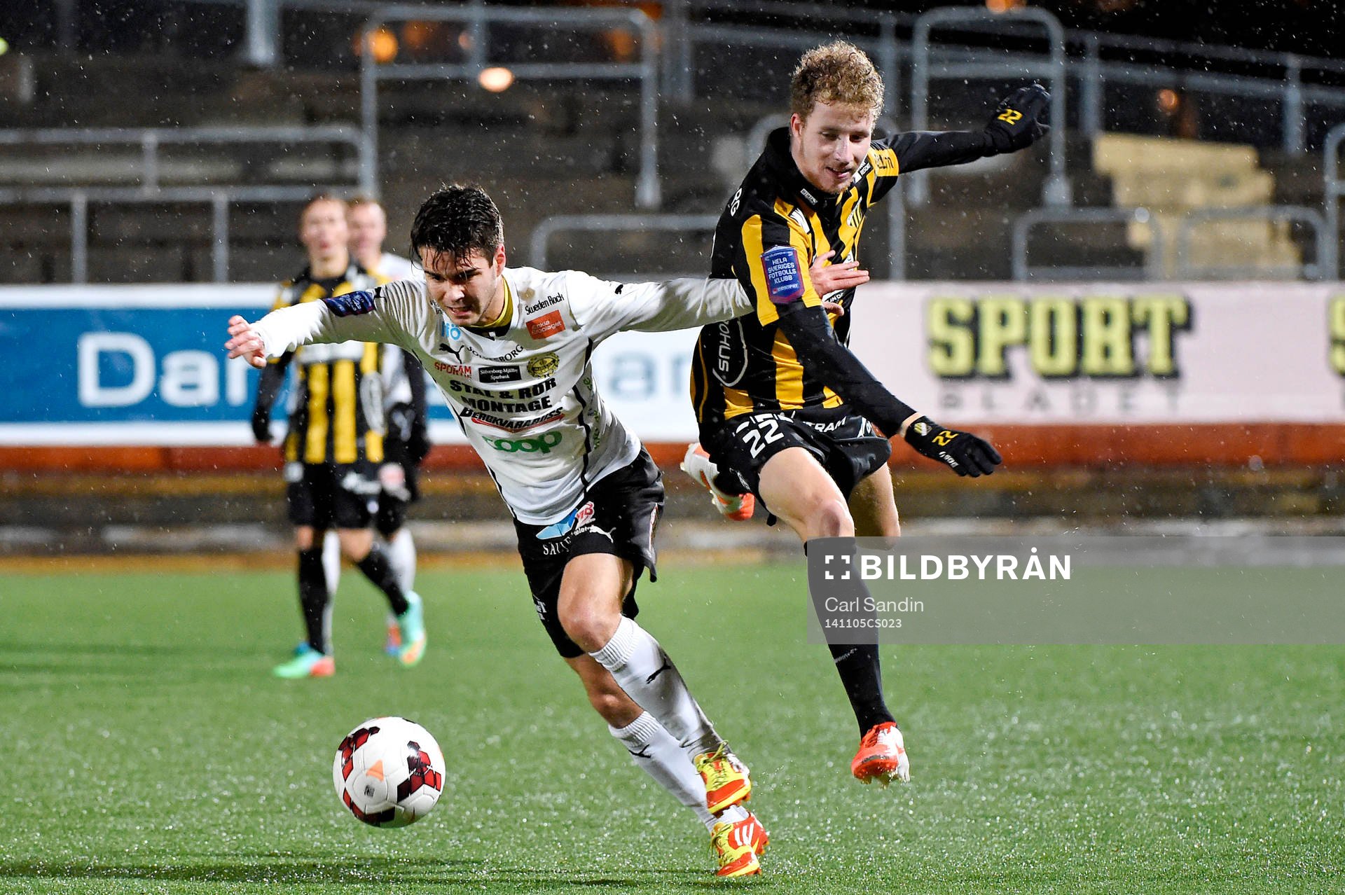 Mjällbys Lukas Grill och Häckens Samuel Gustafson