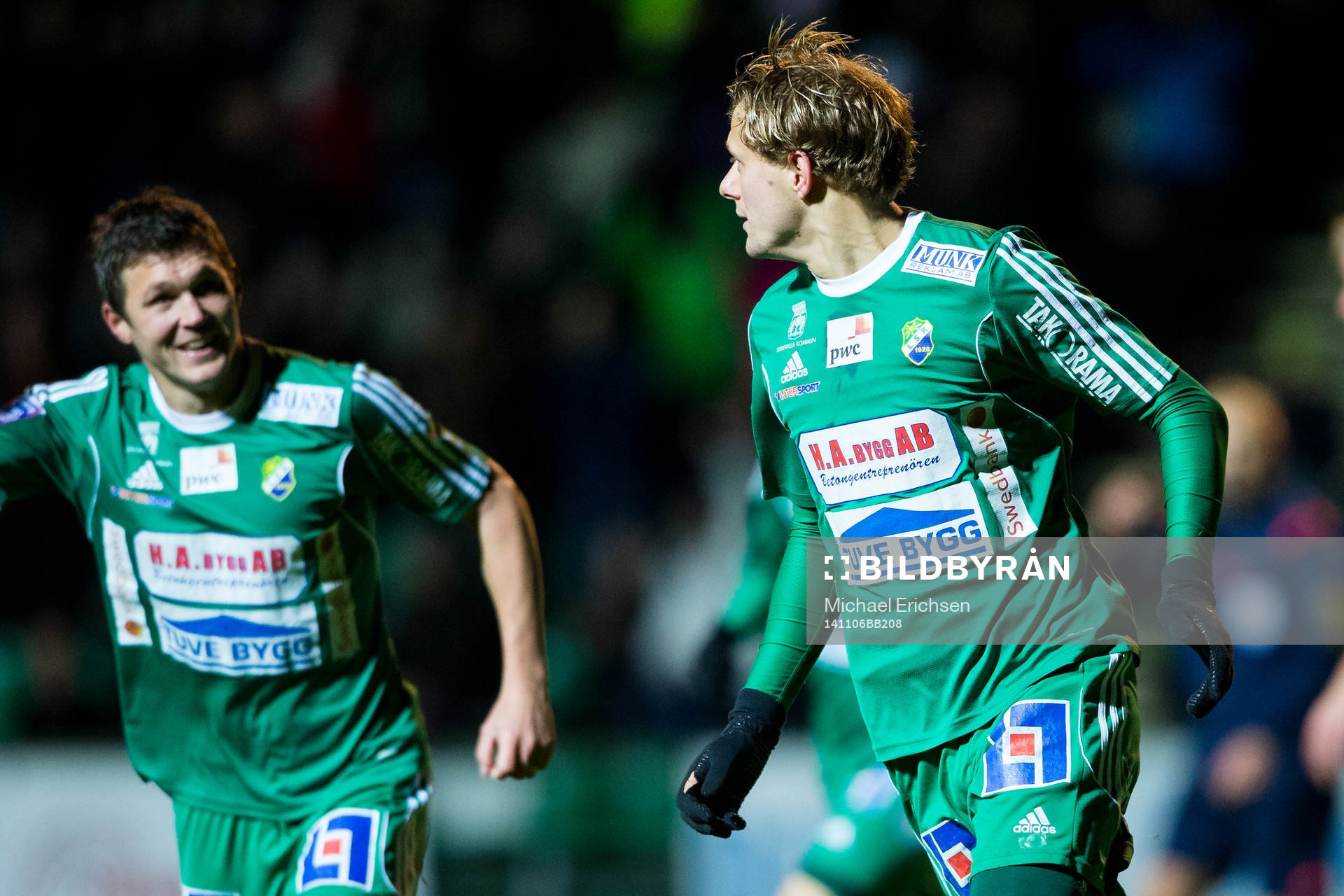 Ljungskiles Jakob Olsson jublar ihop med Hannes Stiller