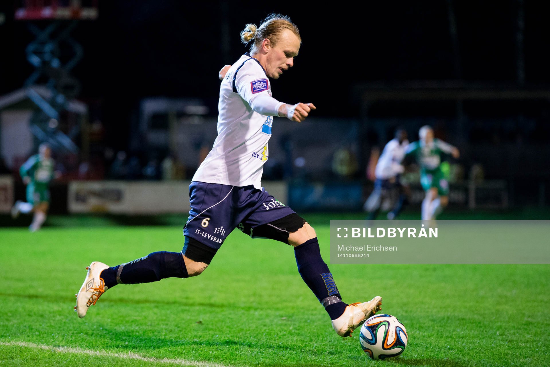 Gefles Jesper Florèn under fotbollsmatchen i kvalet till Allsvenskan mellan Ljungskile - Gefle den 6 november 2014 i LJUNGSKILE.