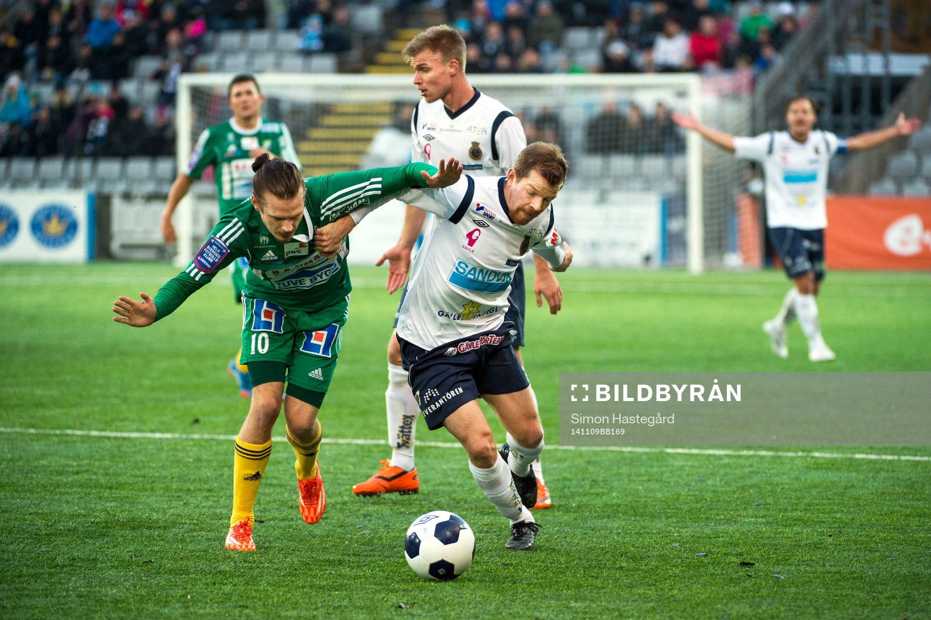 Ljungskiles  Jonas Lindberg  och Gefles Skuli Jon