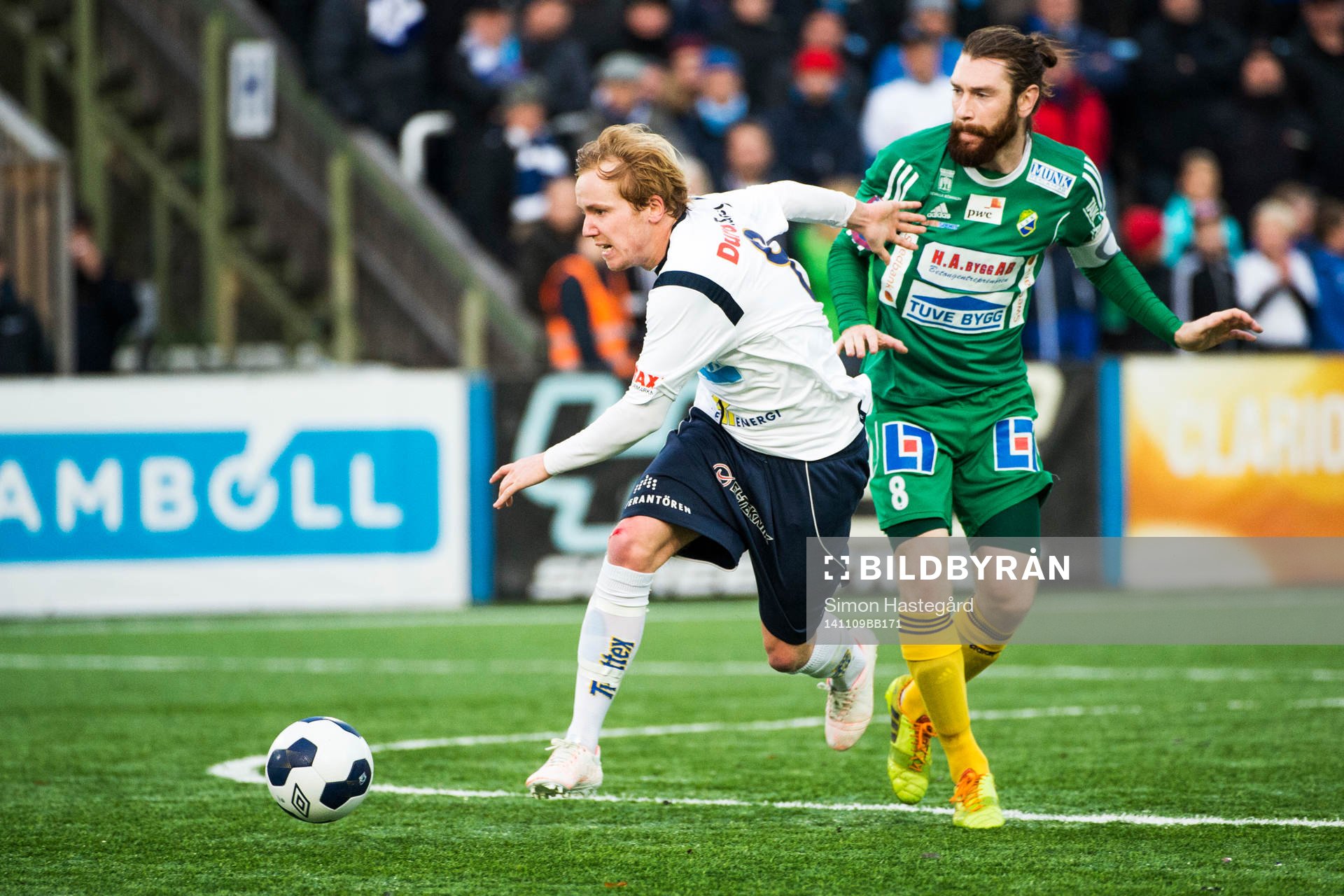 Gefles Simon Lundevall  och Ljungskiles Marcus Gustafsson