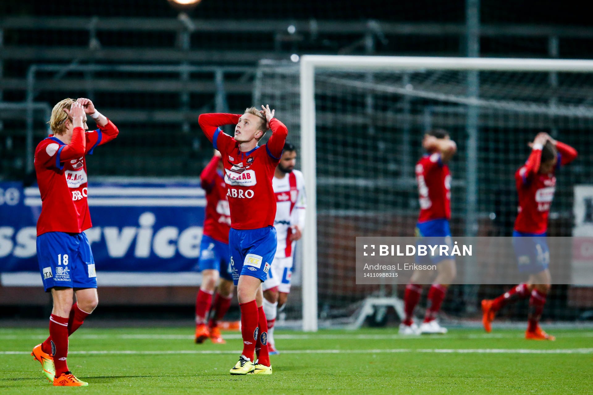 Örgrytes Jacob Ericsson och Sebastian Ohlsson deppar