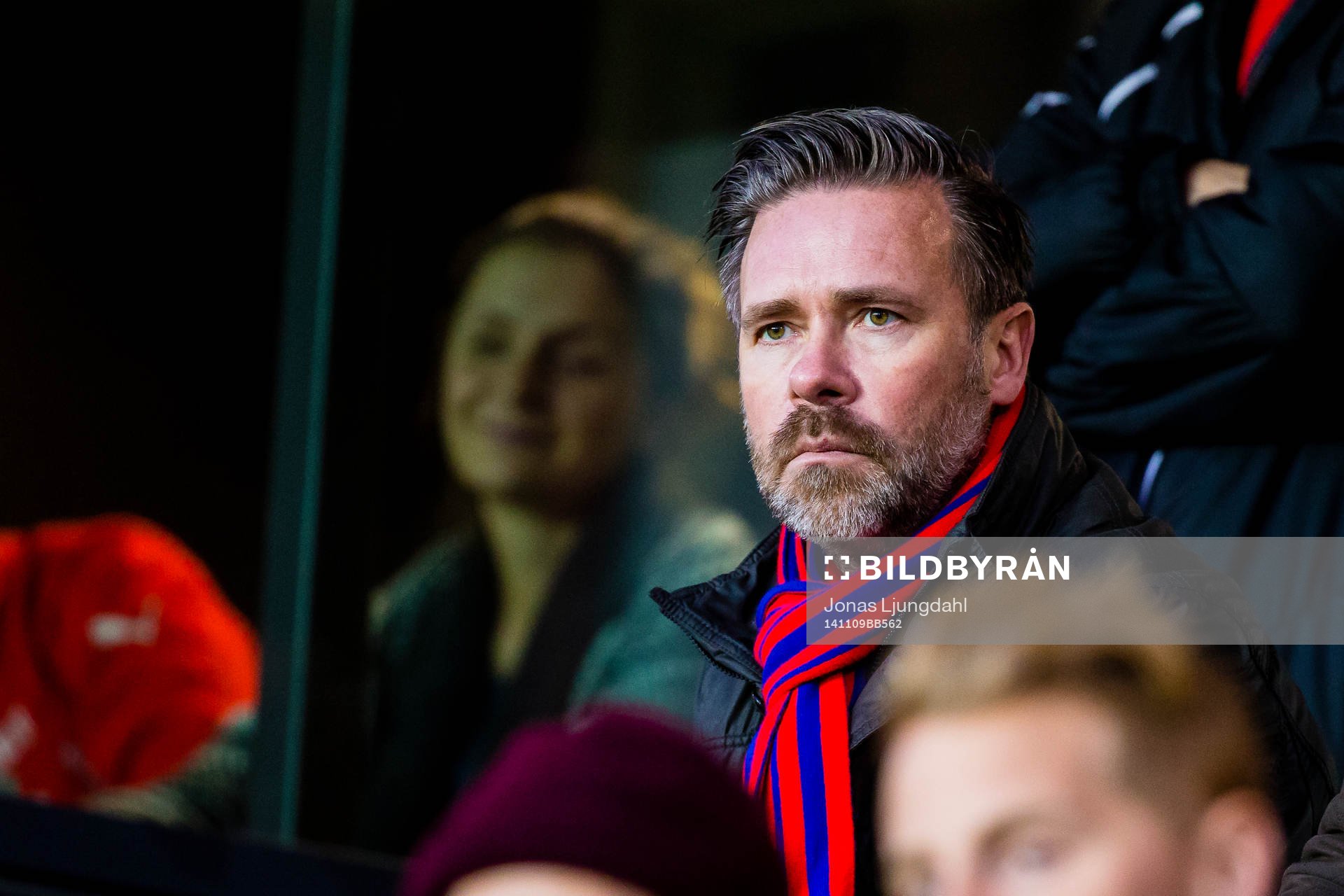 Östers ordförande Sven Johannesson på läktaren