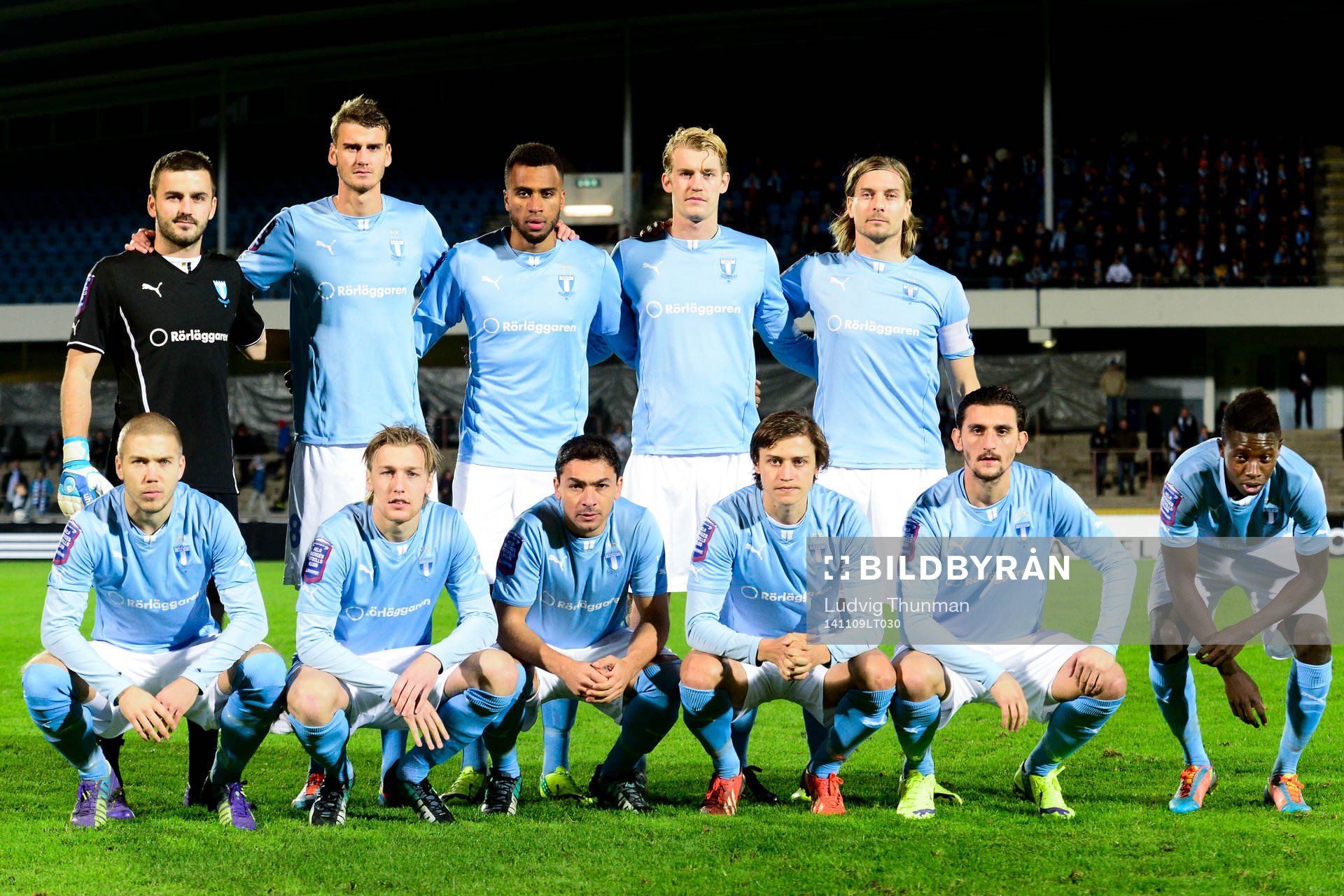Malmö FFs startelva, övre raden från vänster, målvakt