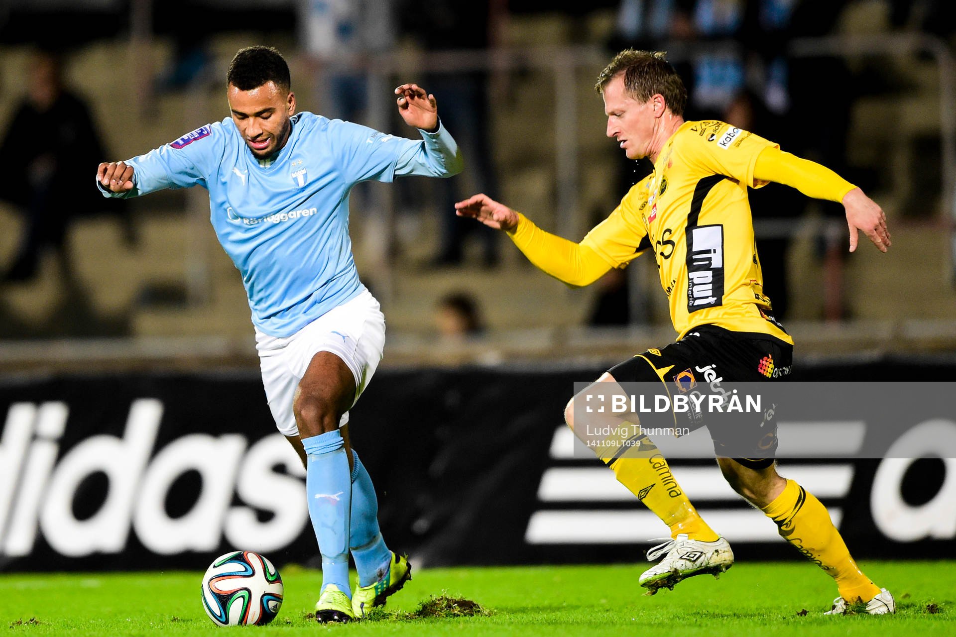 Malmö FFs Isaac Kiese Thelin och Elfsborgs Daniel Mobaeck