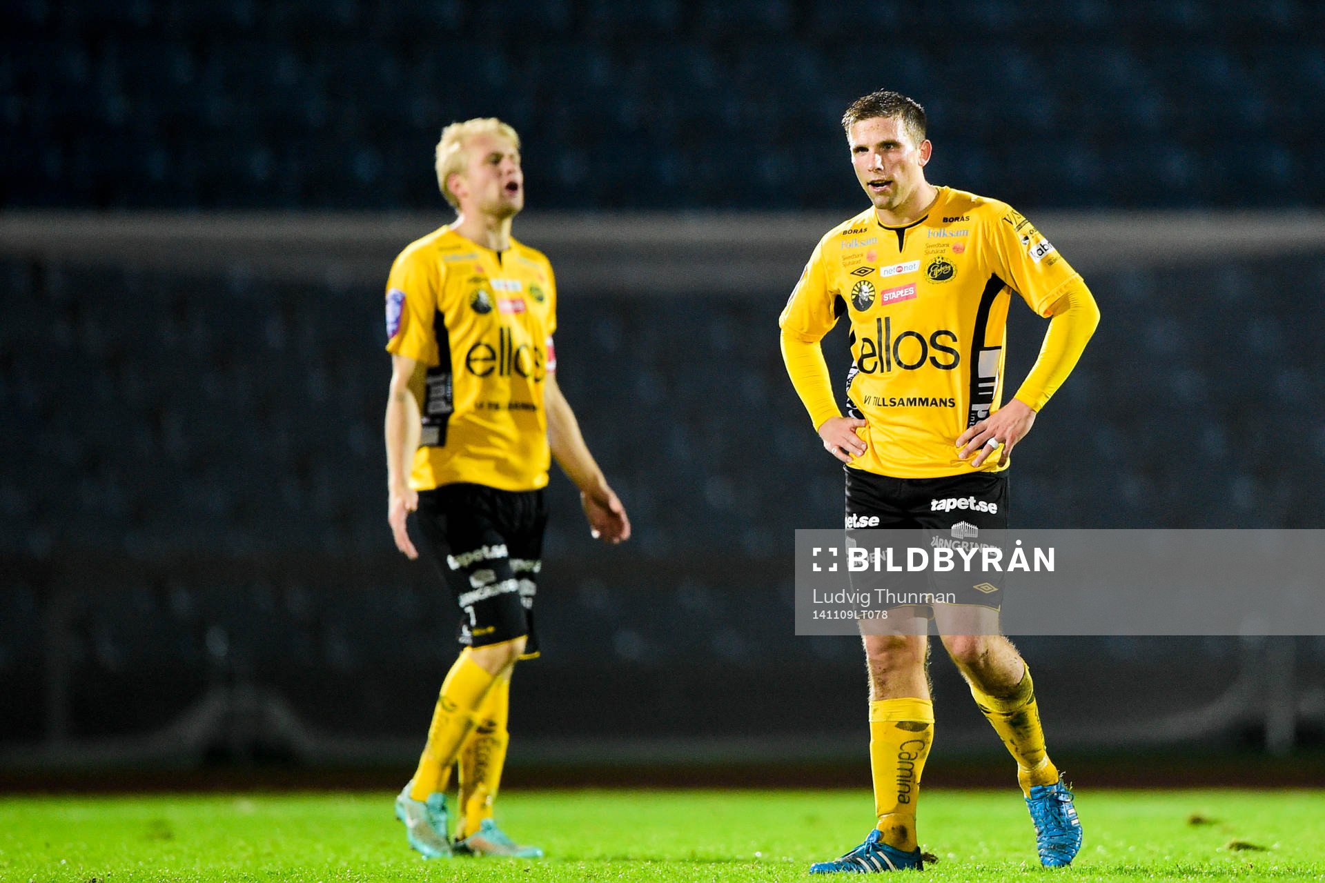 Elfsborgs Johan Larsson och Anders Svensson deppar