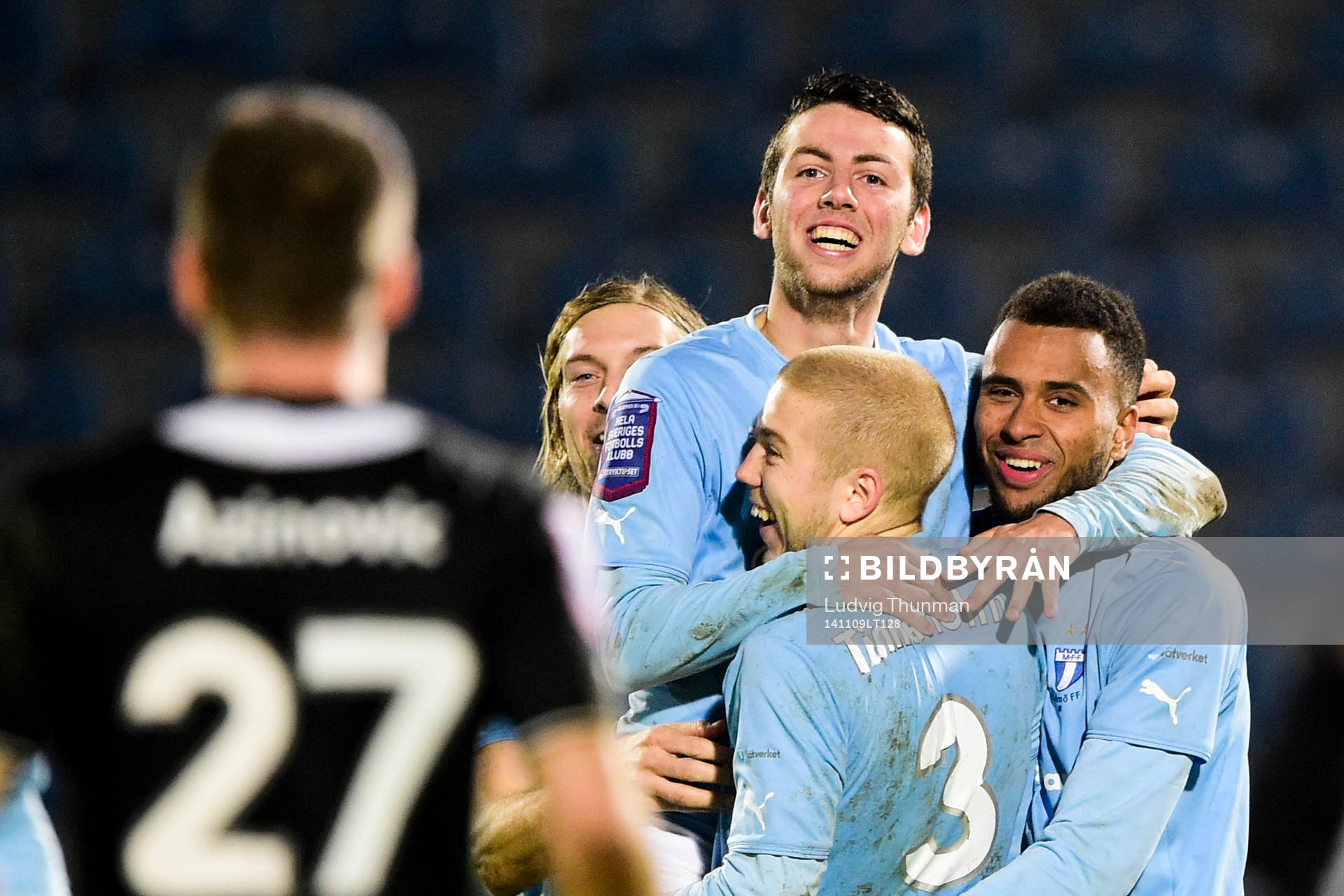 Malmö FFs Erdal Rakip tittar mot lagets andra matchhjälte