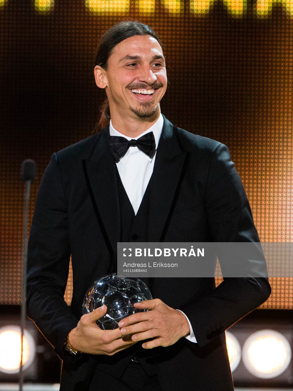 Zlatan Ibrahimovic får pris för Årets Forward
