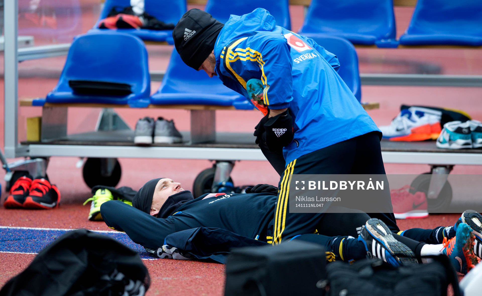 Sveriges Kim Källström får massage