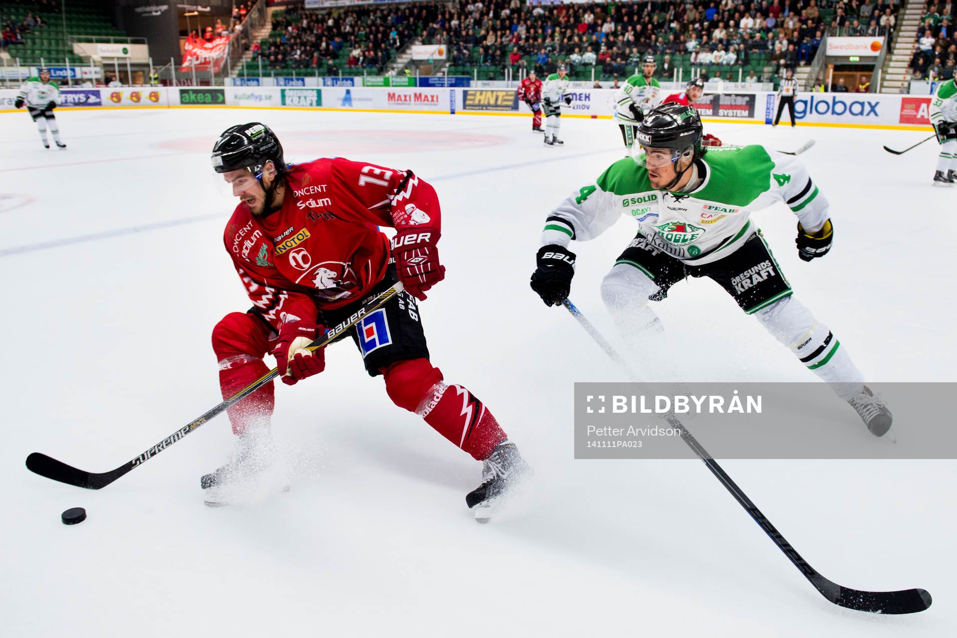 Vita Hästens Henrik Bankelius och Rögles Alen Bibic