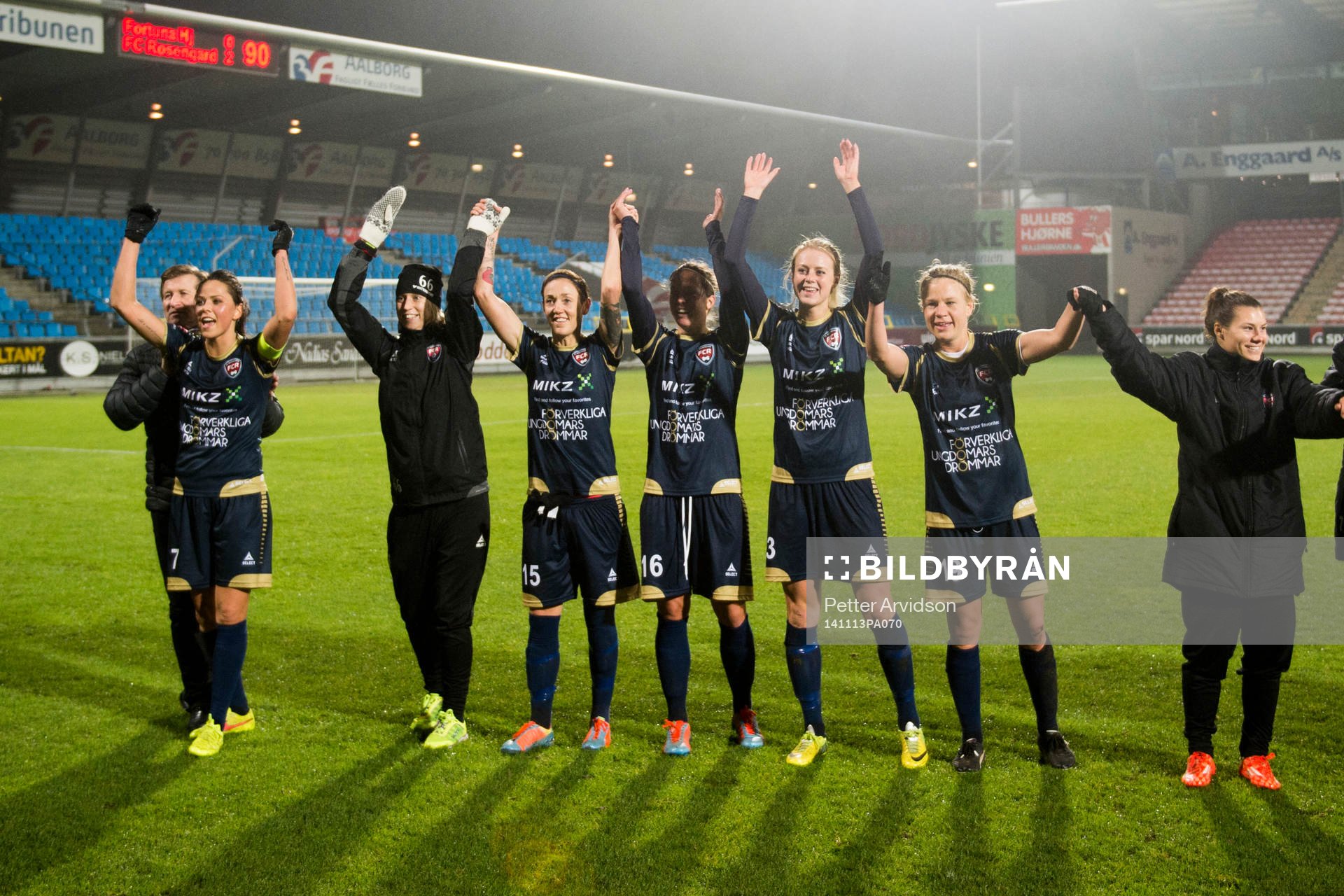 Rosengårds spelare tackar publiken