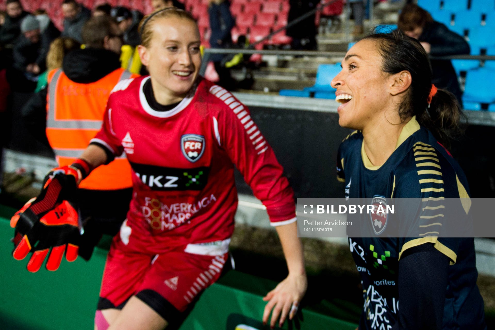 Rosengårds målvakt Kathrin Längert och Marta Viera Da