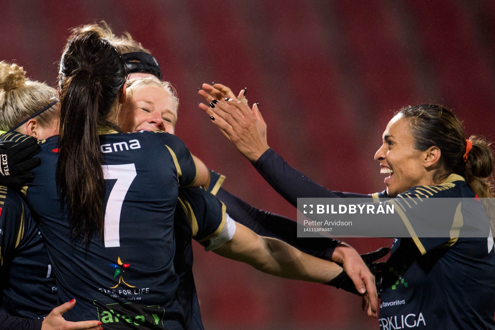 Rosengårds Katrin Schmidt (som gjorde sin sista match med