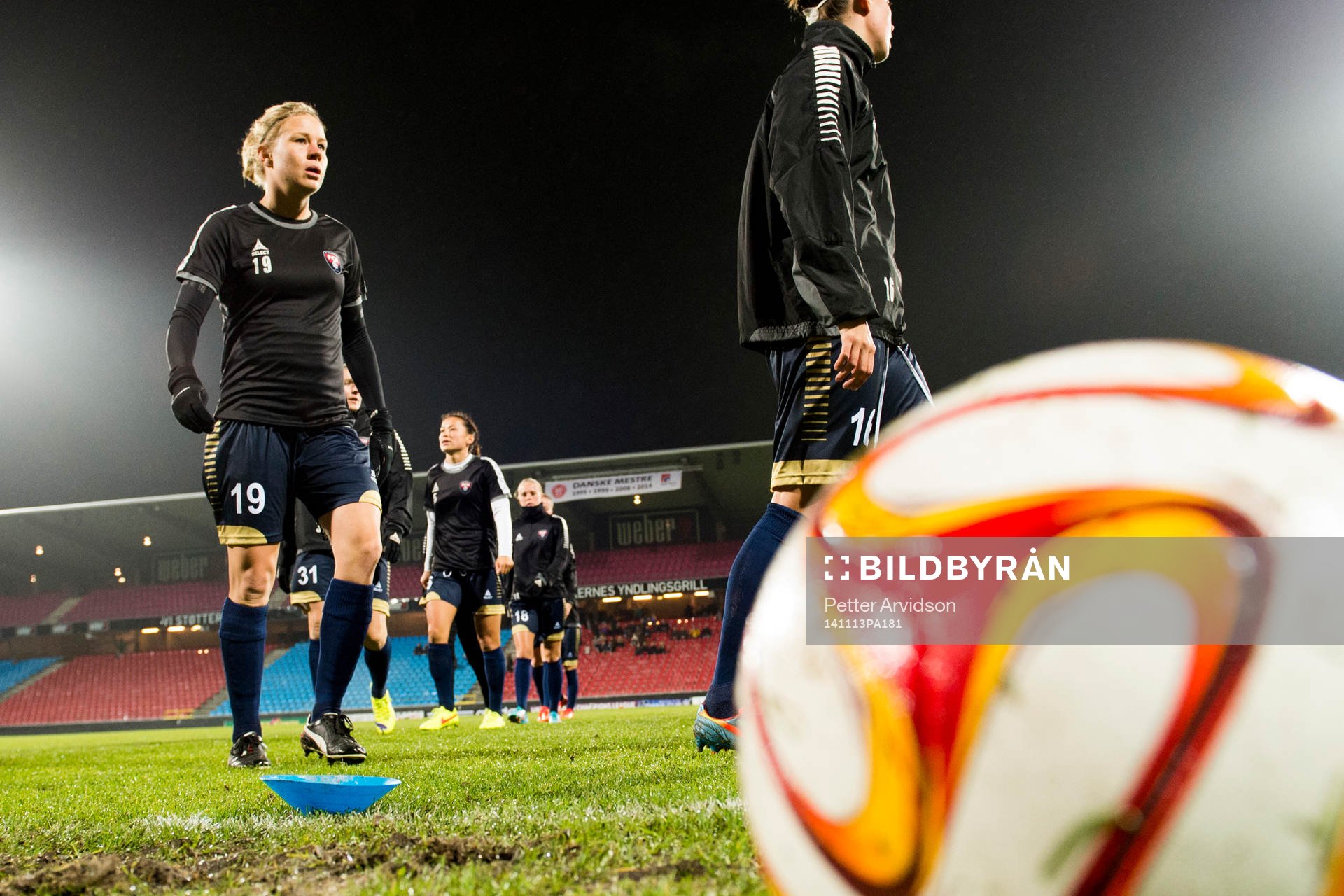 Rosengårds Katrin Schmidt (som gjorde sin sista match med
