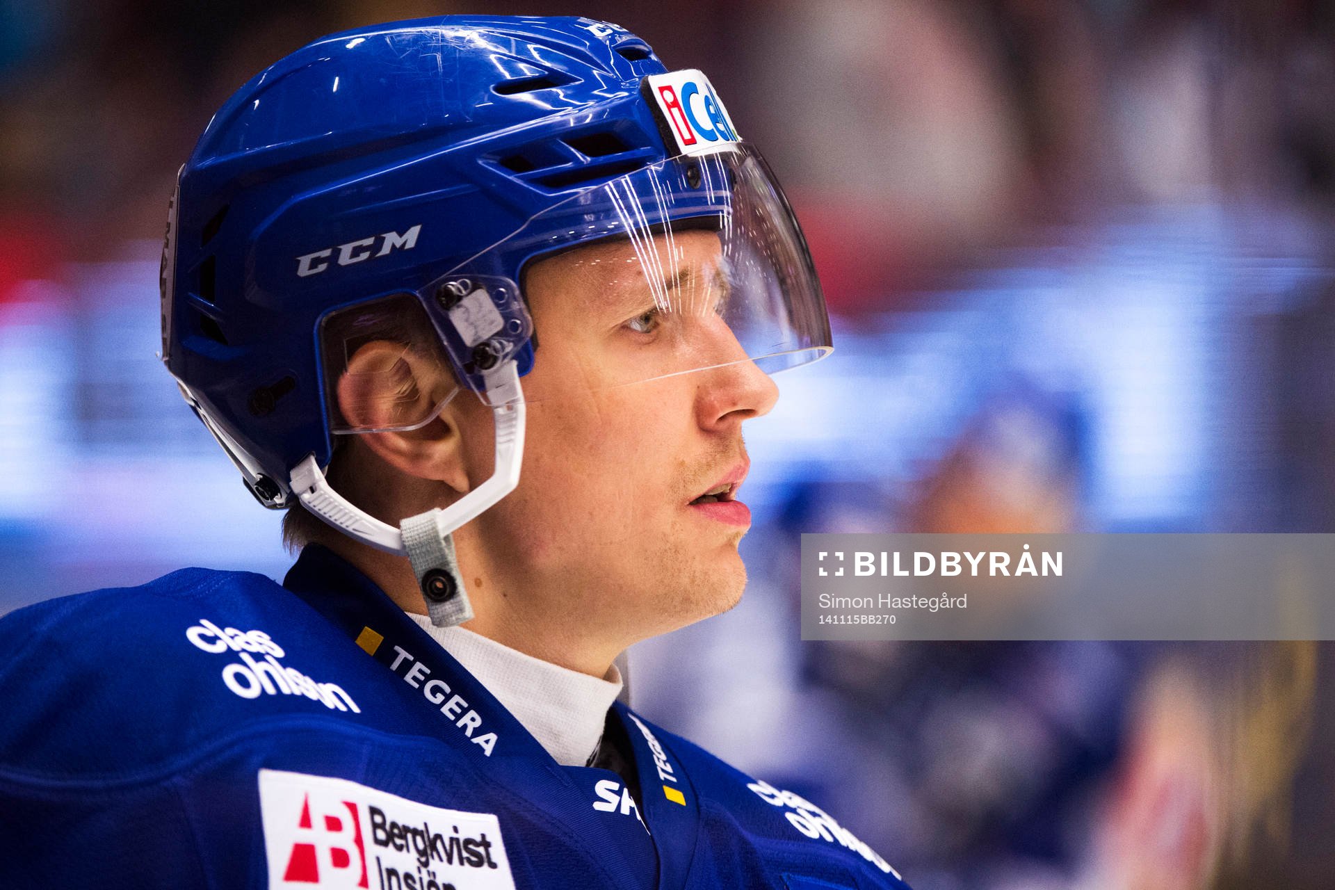 Leksands Veli-Matti Savinainen före ishockeymatchen i SHL