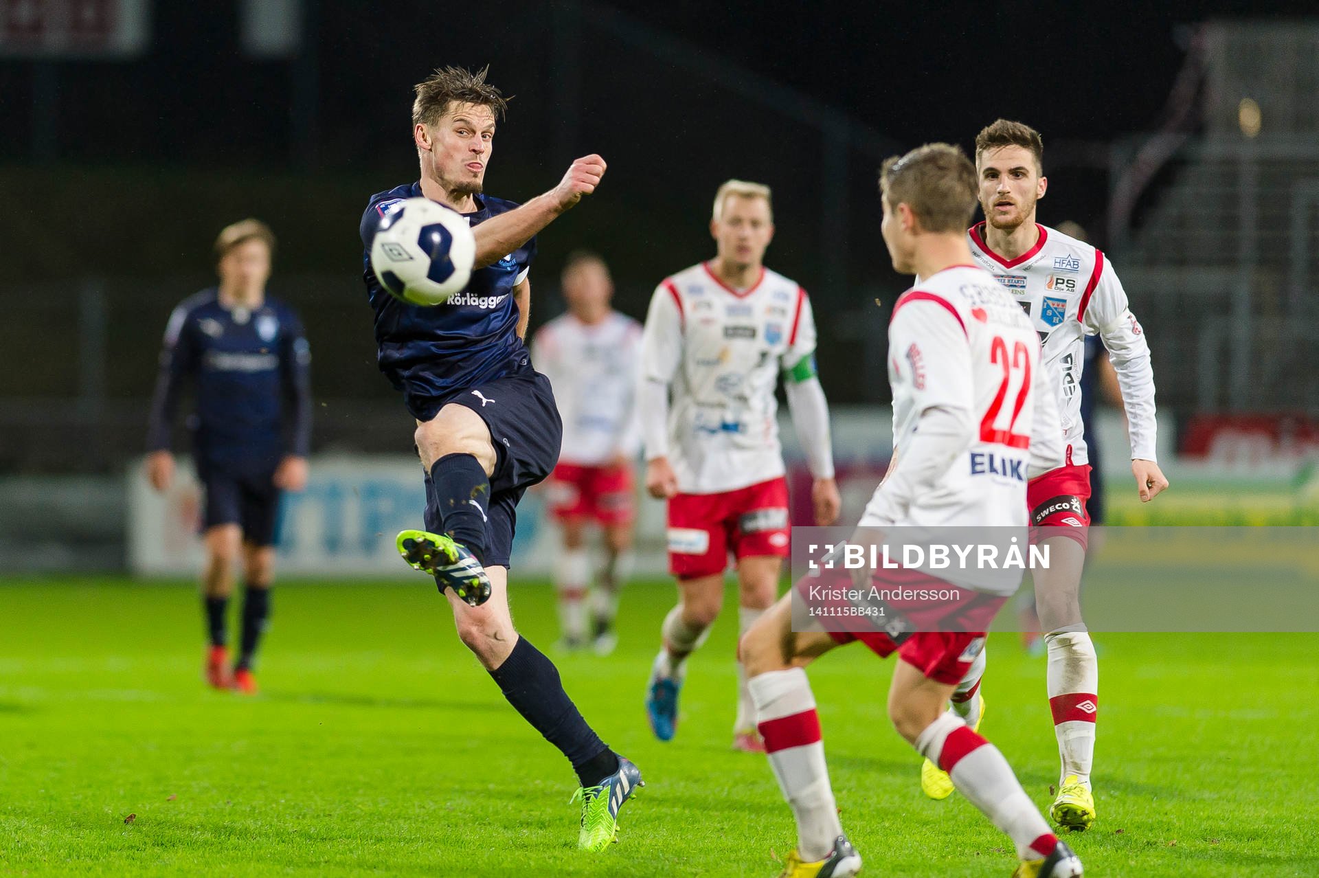 Malmö FFs Markus Rosenberg under fotbollsmatchen i Svenska cupen mellan Halmia och Malmö den 15 november 2014 i Halmstad.