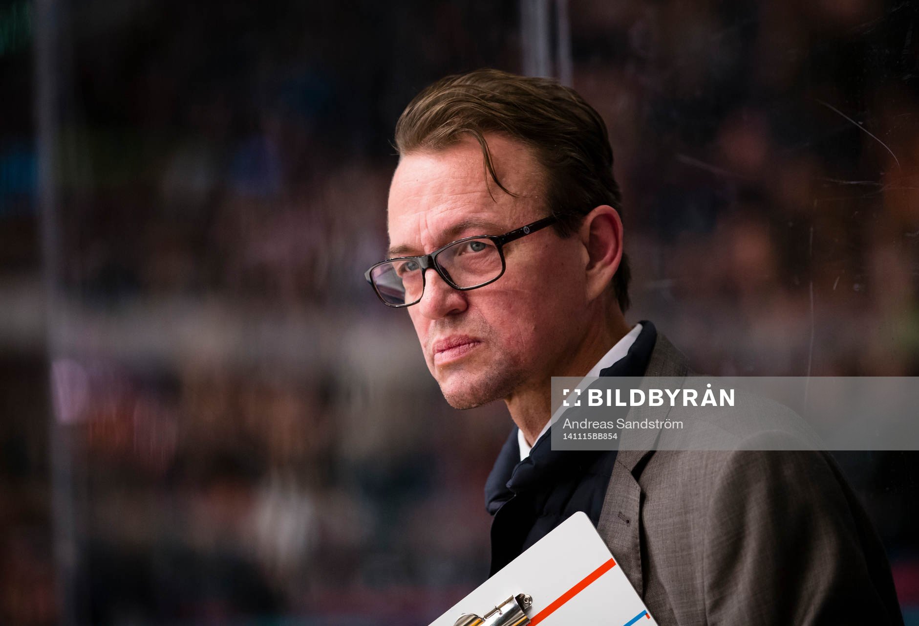 s assisterande tränare Fredrik Olausson