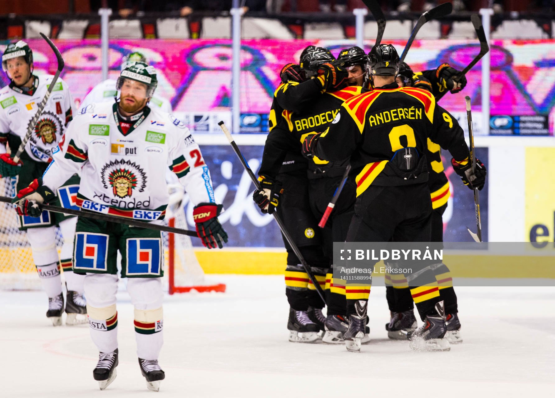 Brynäs spelare jublar