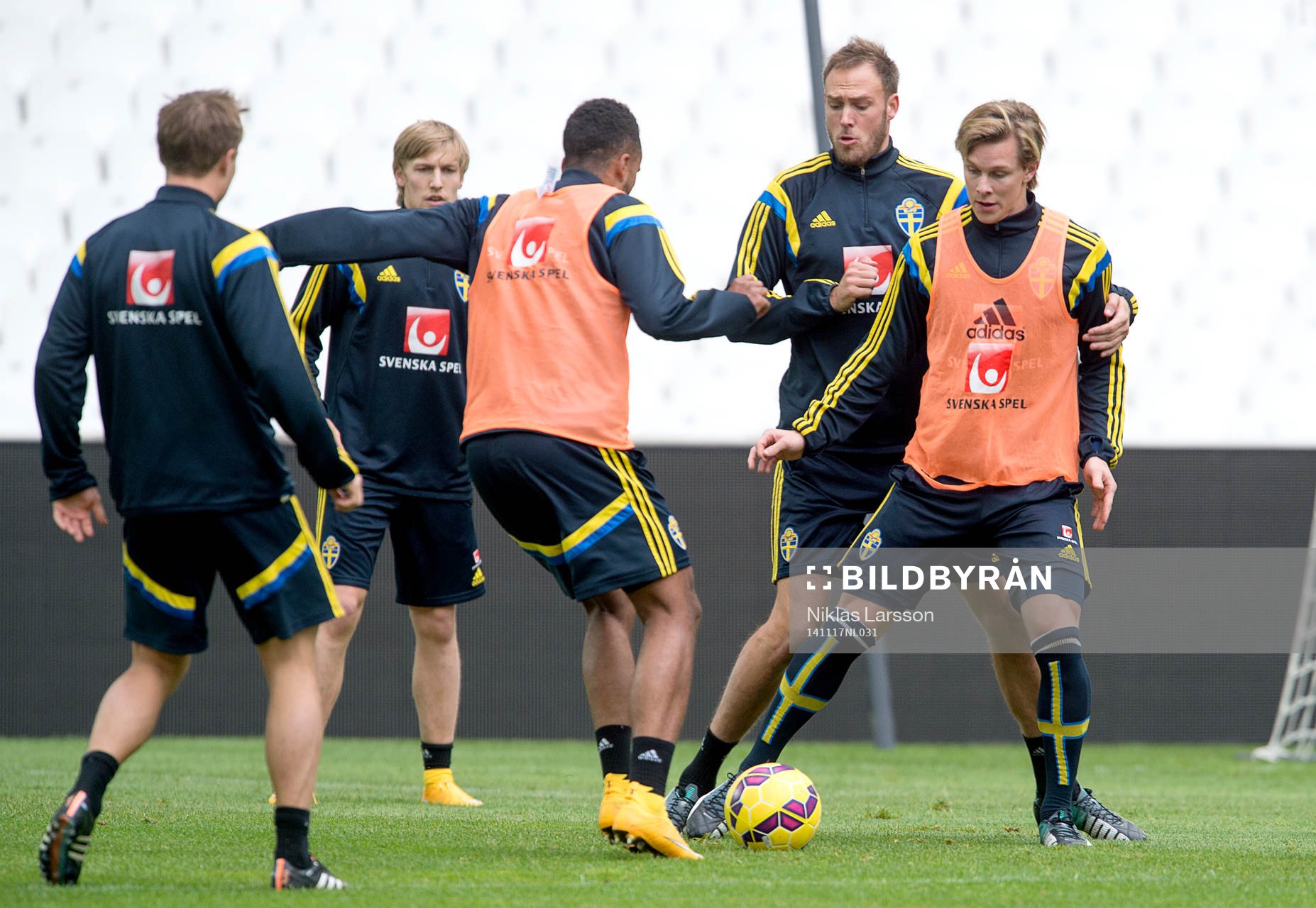 Sveriges Andreas Granqvist och Emil Krafth