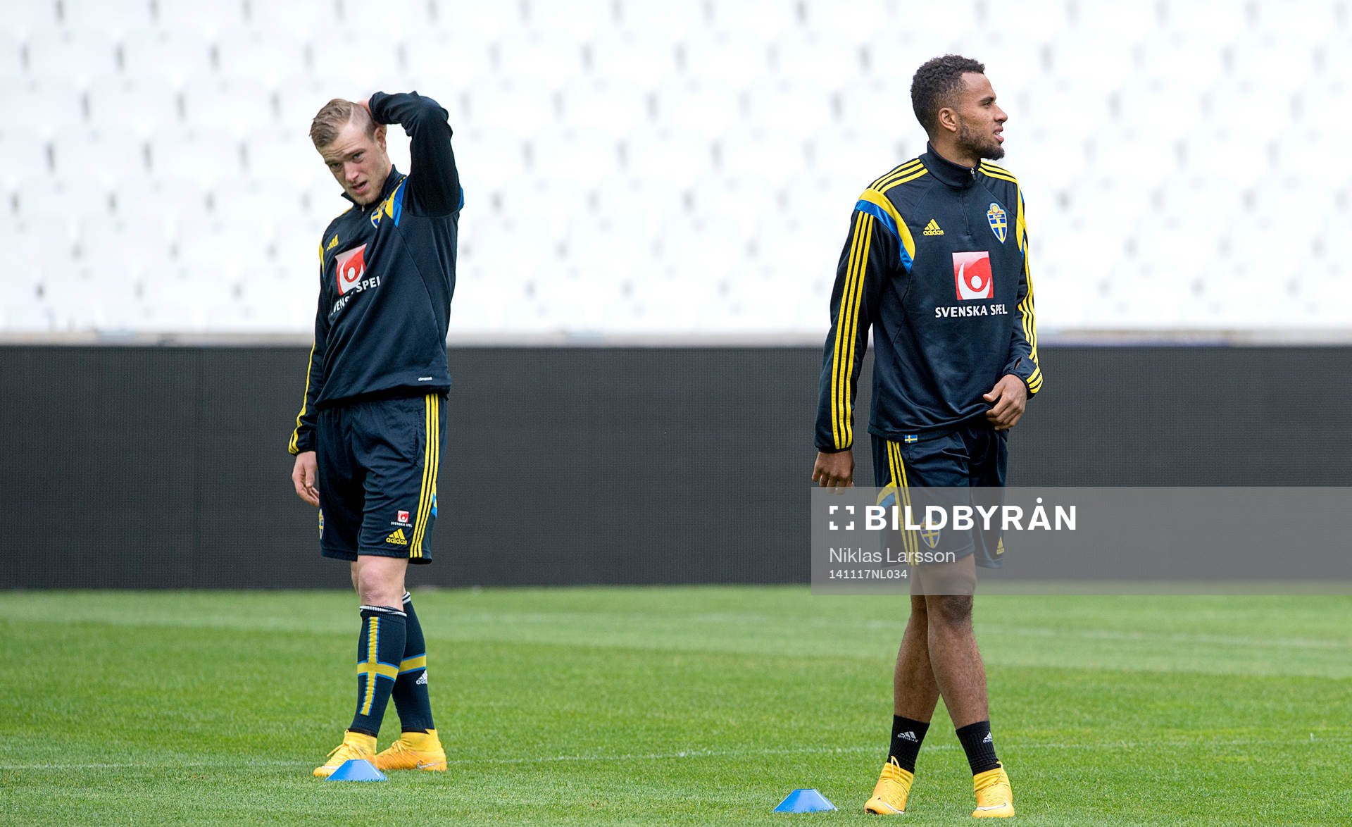 Sveriges John Guidetti och Isaac Kiese Thelin